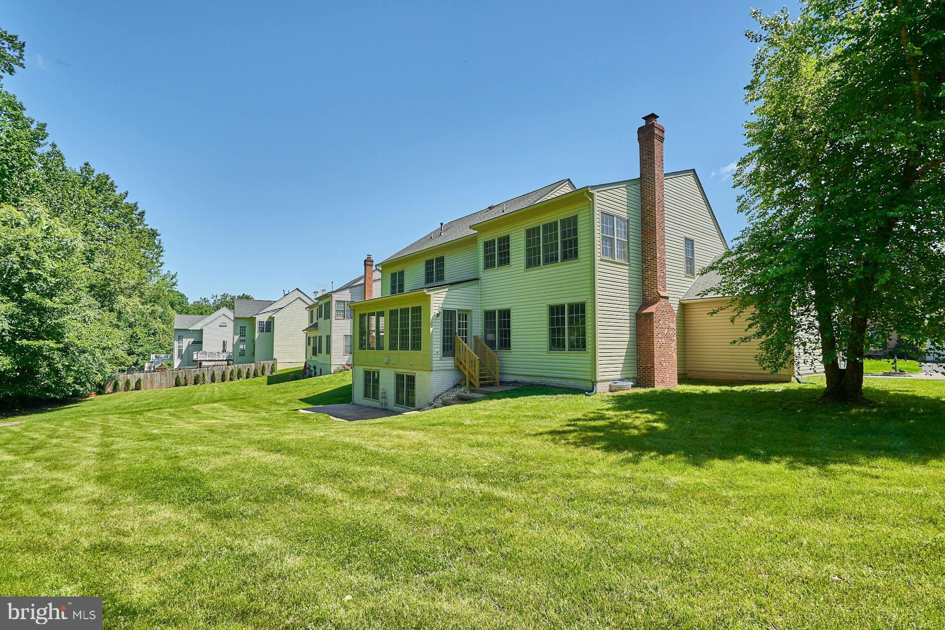 STONEWALL MANOR - Residential