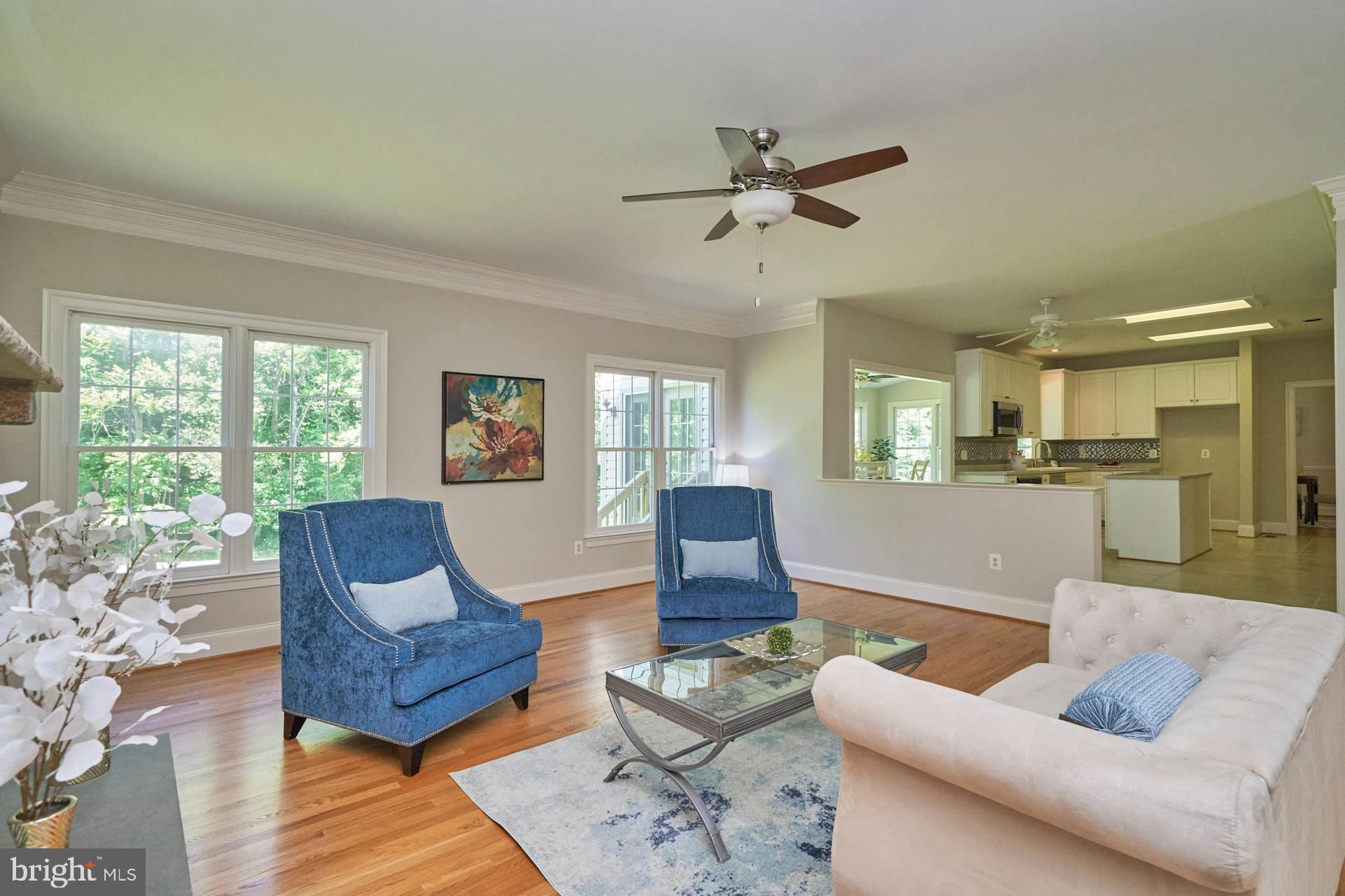 STONEWALL MANOR - Residential