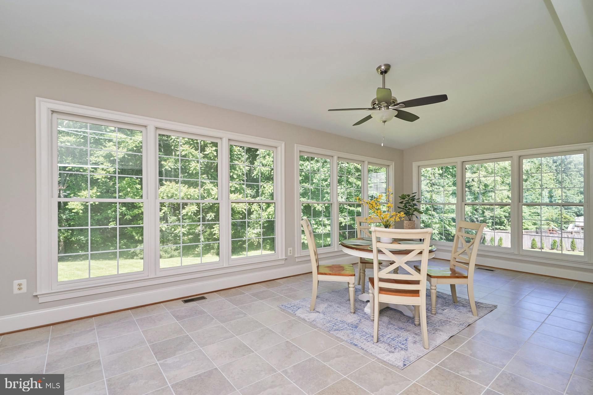 STONEWALL MANOR - Residential