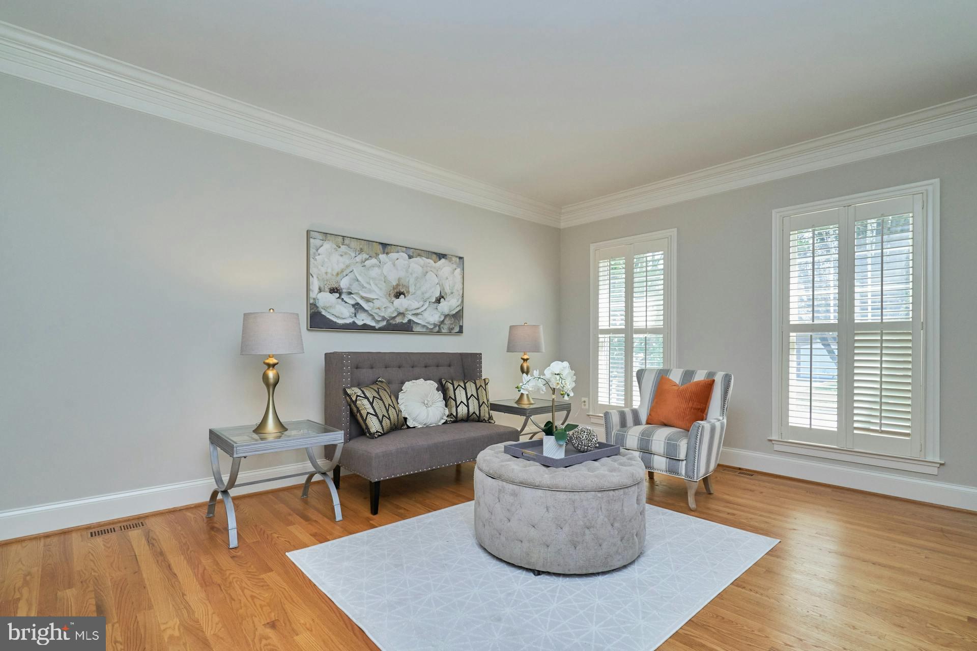 STONEWALL MANOR - Residential