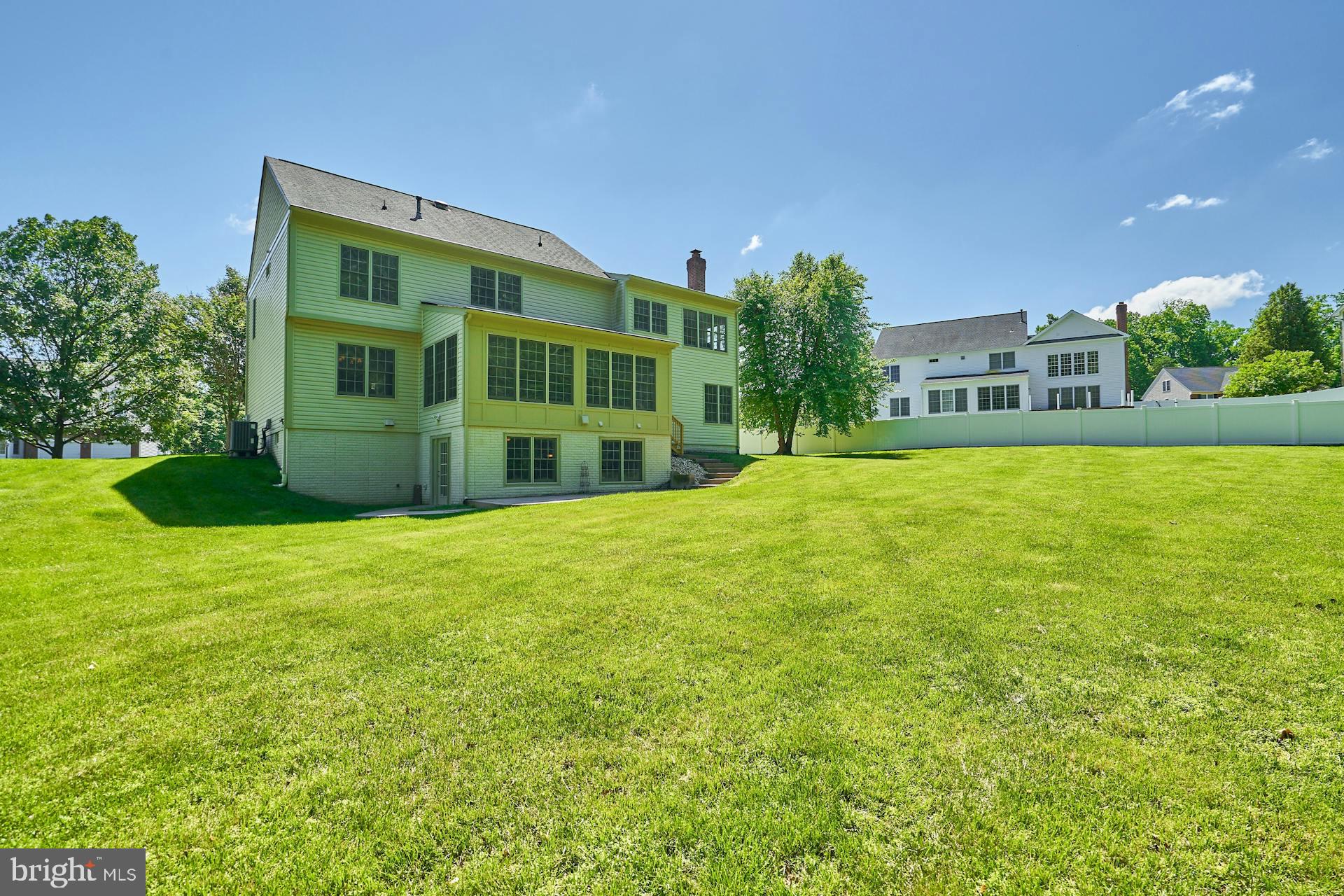 STONEWALL MANOR - Residential