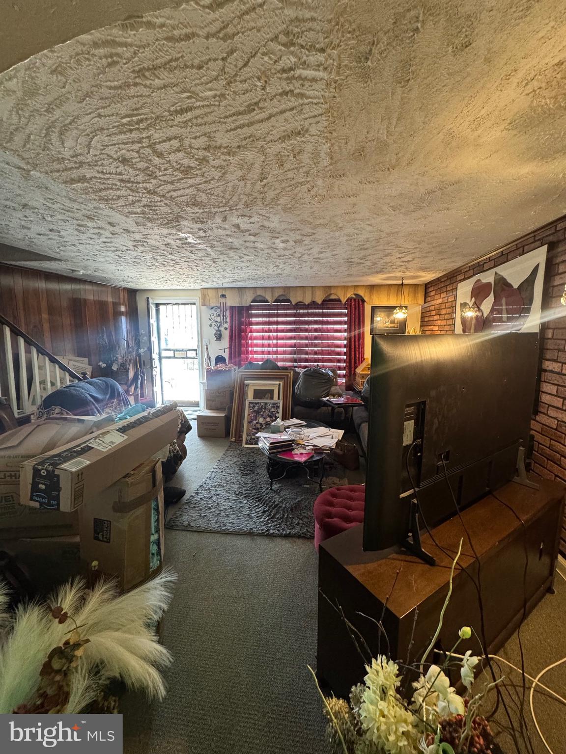 WEST OAK LANE - Residential