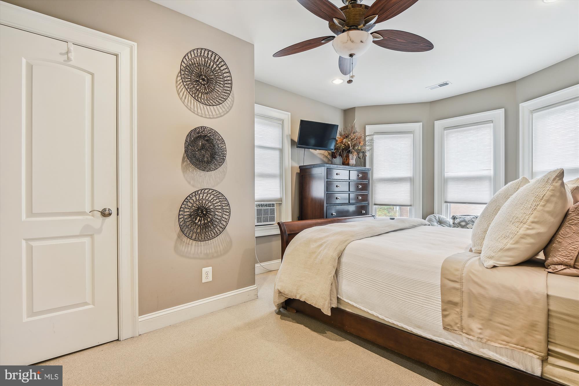 HISTORIC DISTRICT - Residential