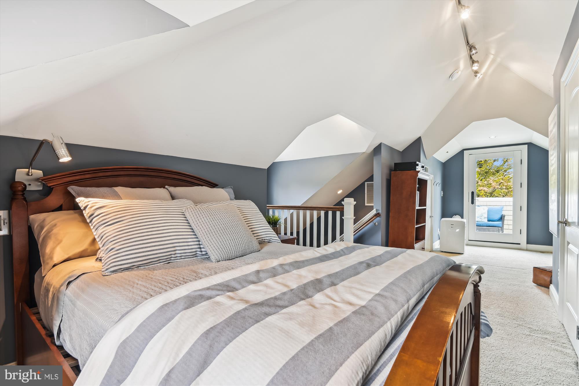 HISTORIC DISTRICT - Residential