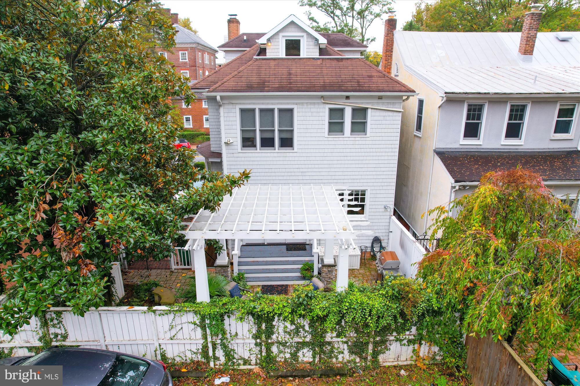 HISTORIC DISTRICT - Residential