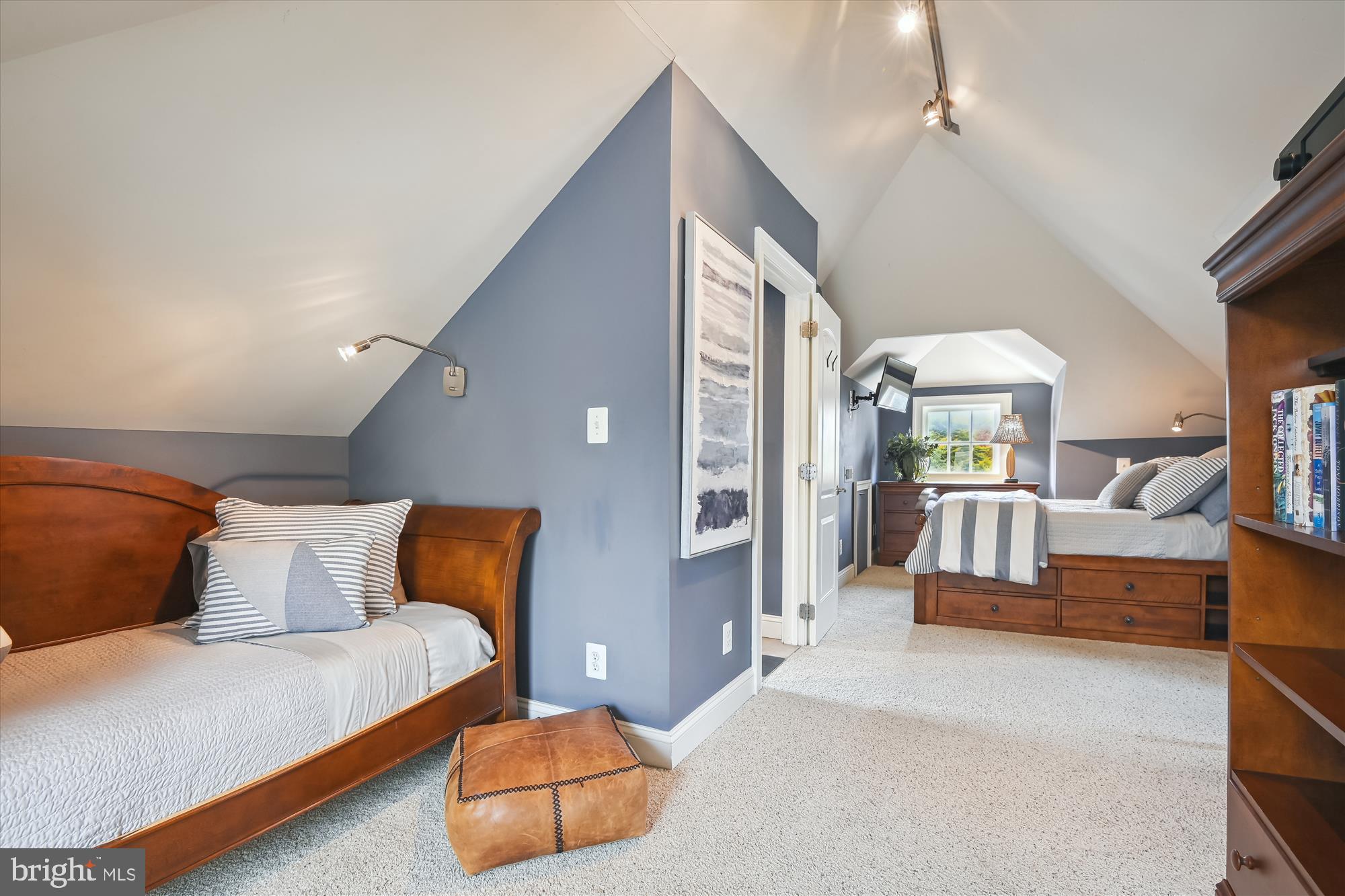 HISTORIC DISTRICT - Residential