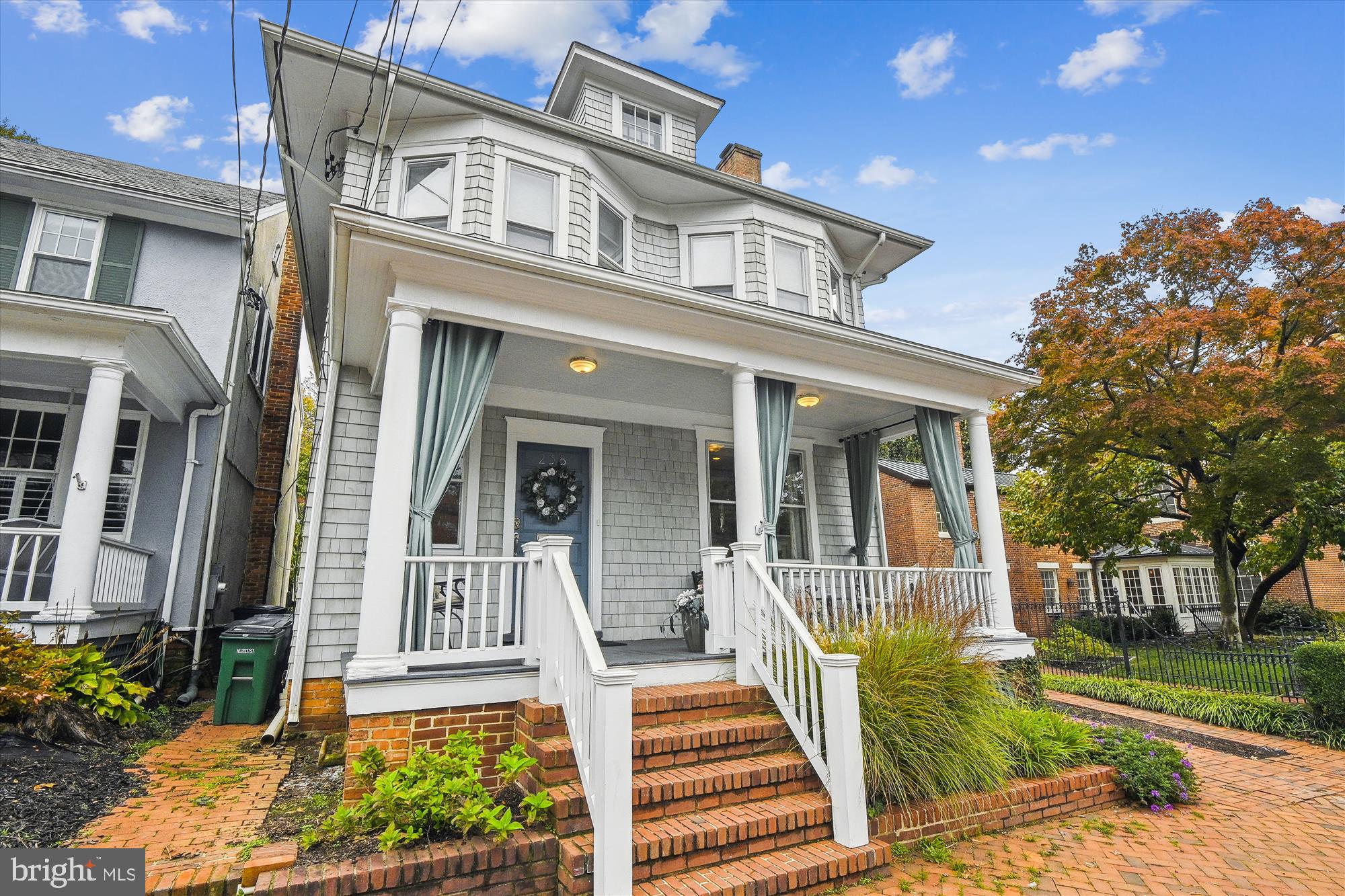 HISTORIC DISTRICT - Residential