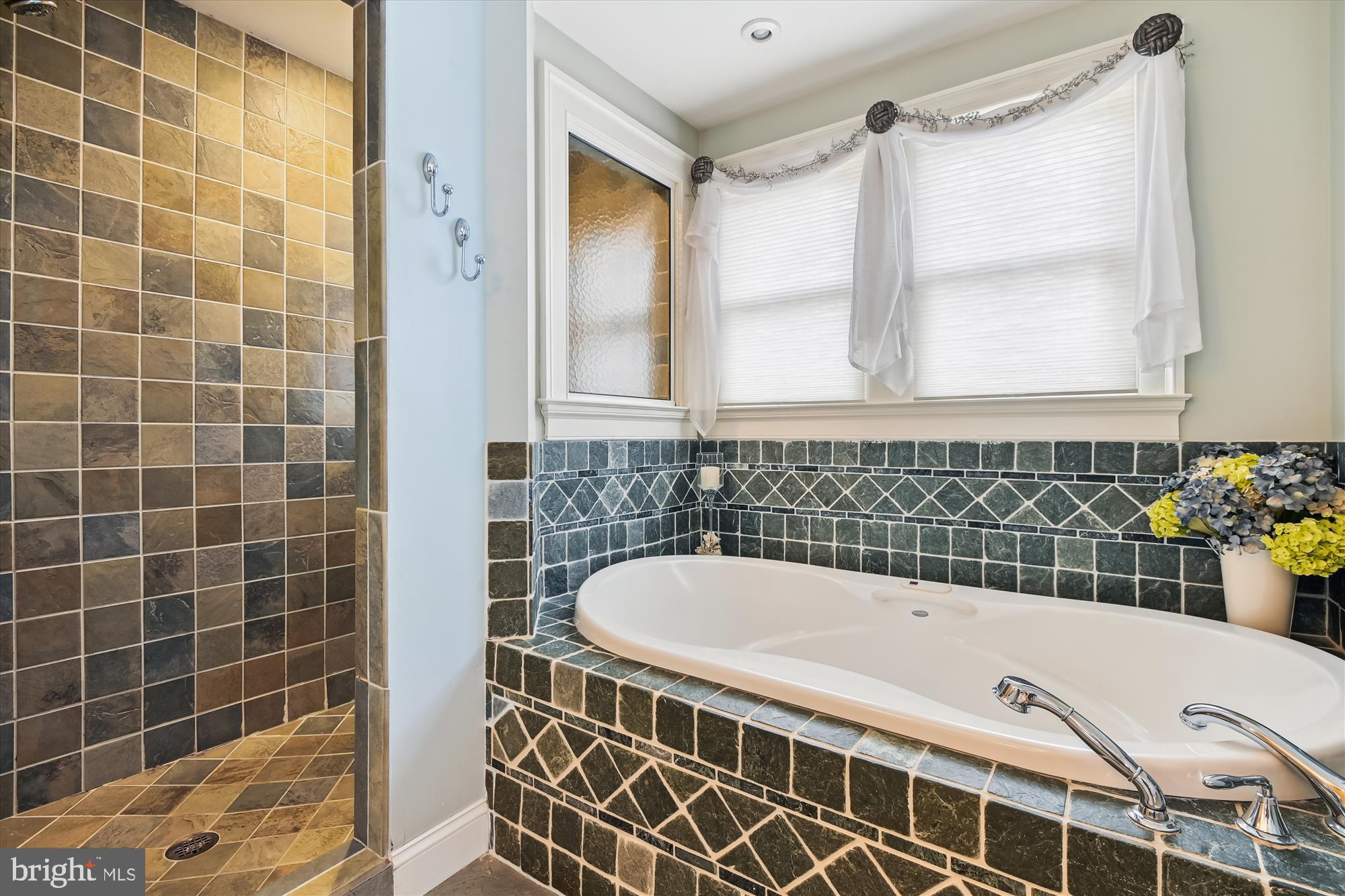 HISTORIC DISTRICT - Residential