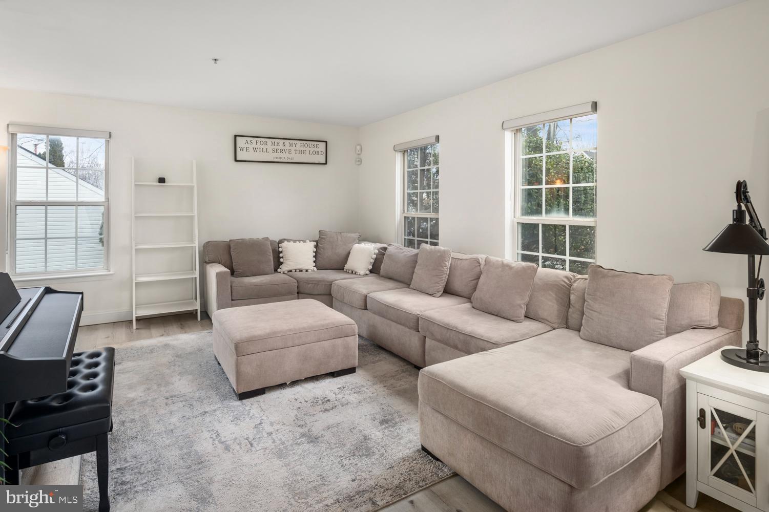 STEWARTS LANDING - Residential