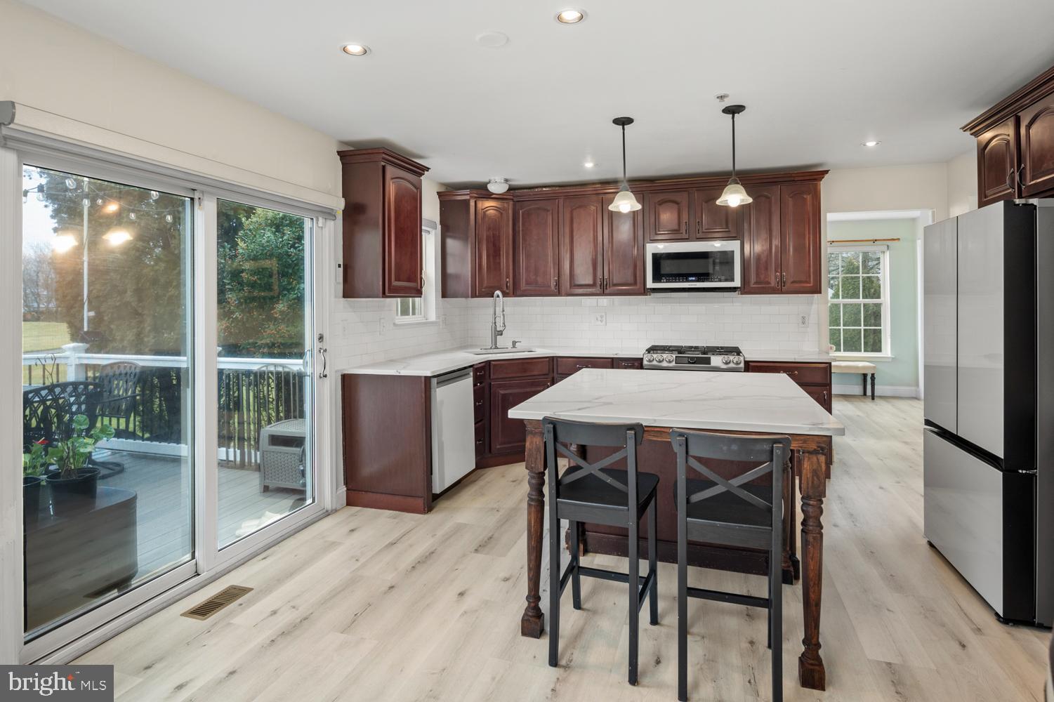 STEWARTS LANDING - Residential