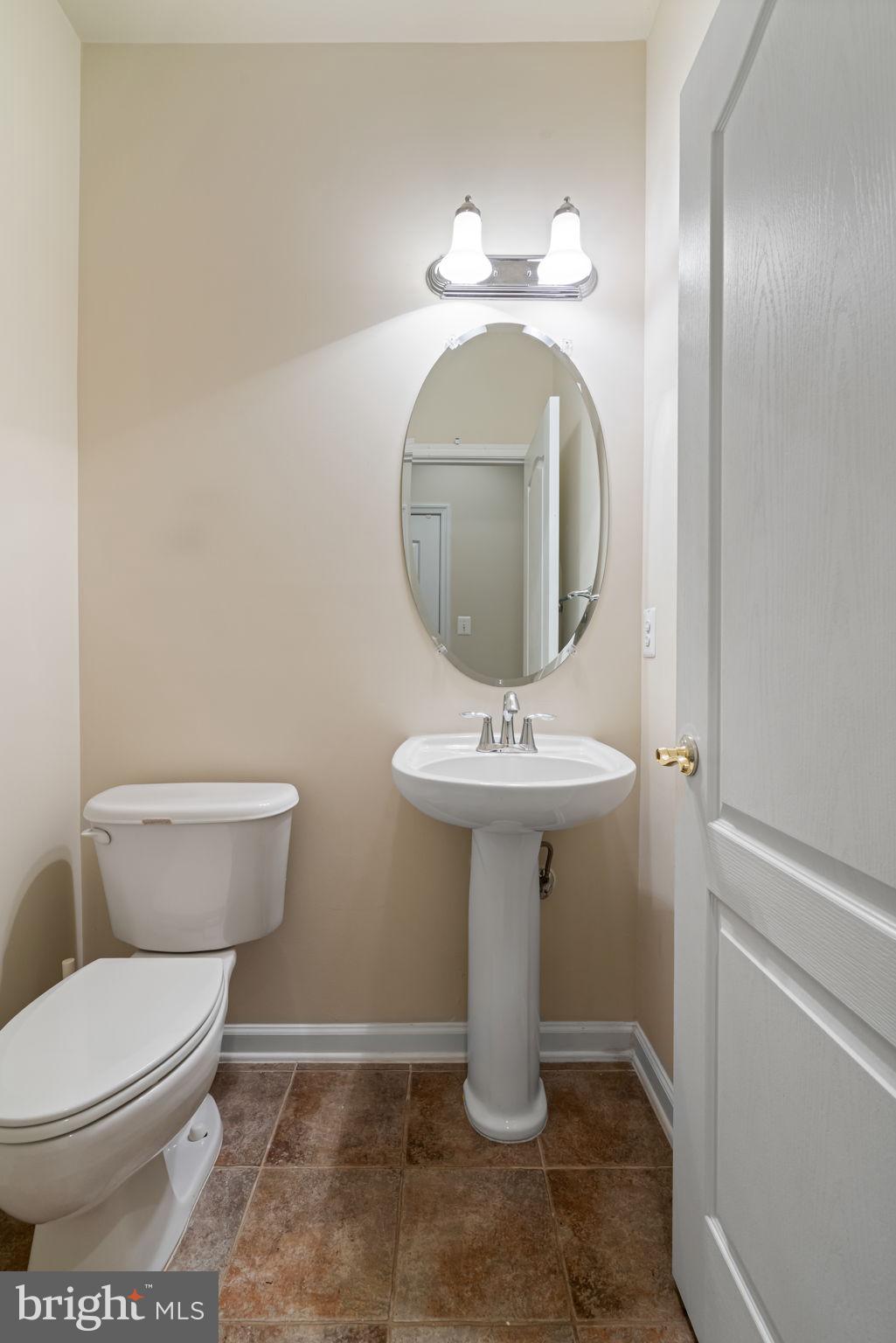 VILLAGE PLACE AT GAINESVILLE - Residential Lease