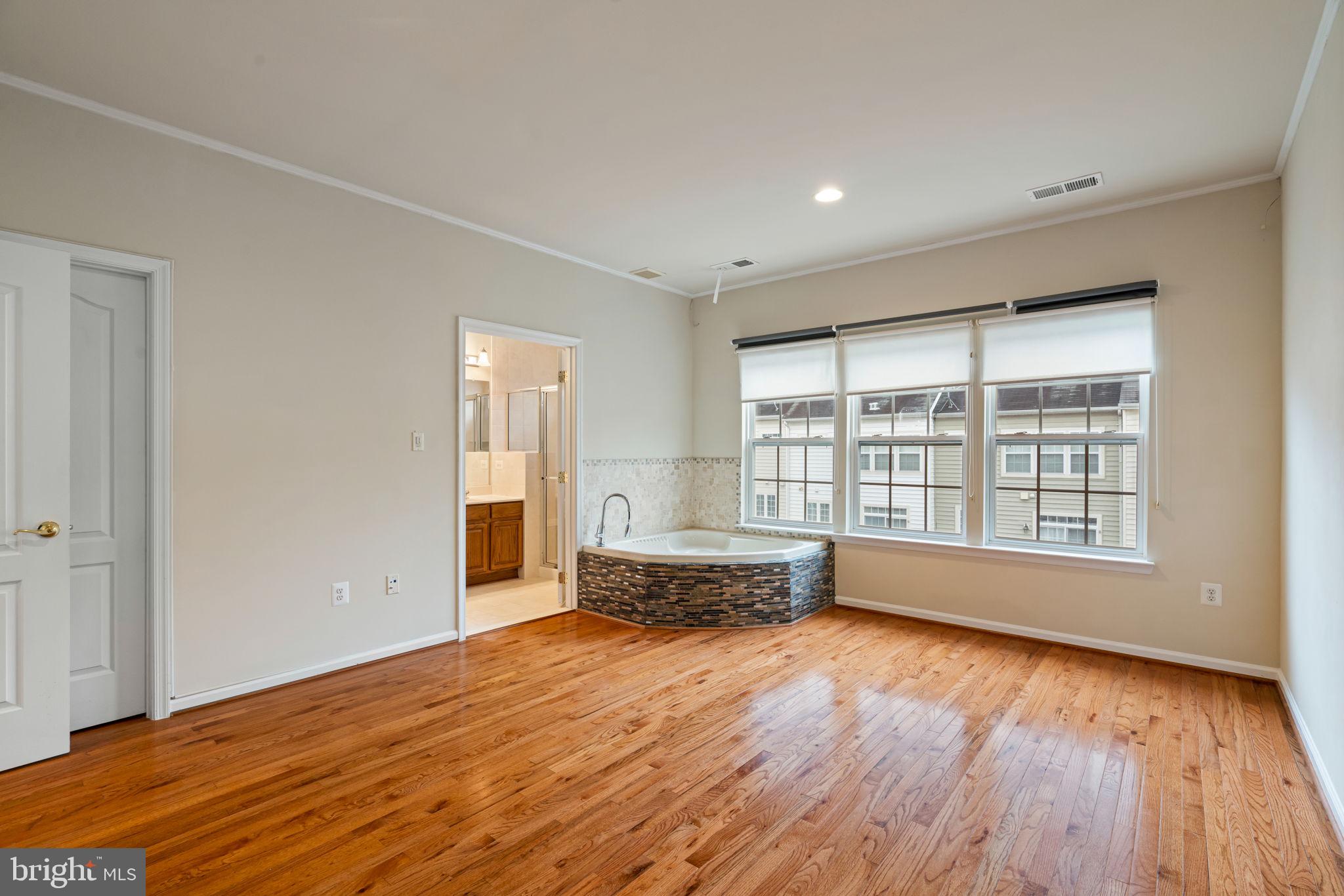 VILLAGE PLACE AT GAINESVILLE - Residential Lease