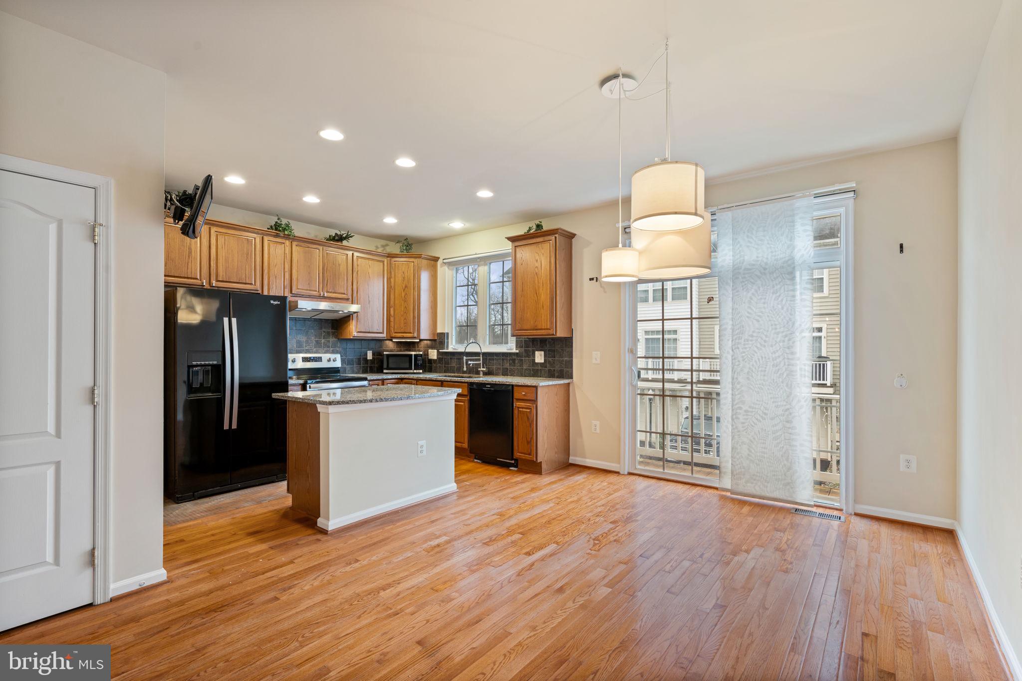 VILLAGE PLACE AT GAINESVILLE - Residential Lease