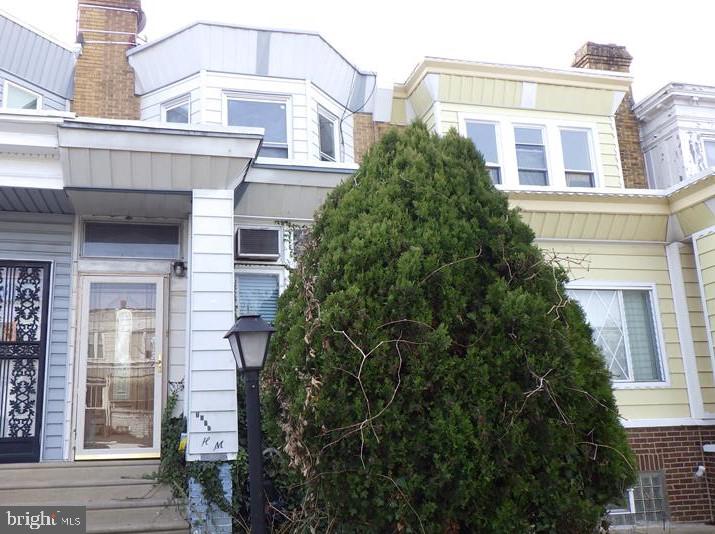 Wonderful 2- story brick row home property features enclosed front porch, spacious living room, dining room kitchen with pantry. Upper-level shows.3 bedrooms, 1 bath. Full unfinished basement, detached garage, conveniently close to local shopping, and public transit.