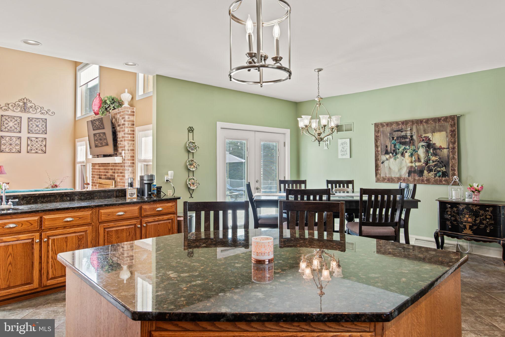 HEPPLEWHITE ESTATES - Residential