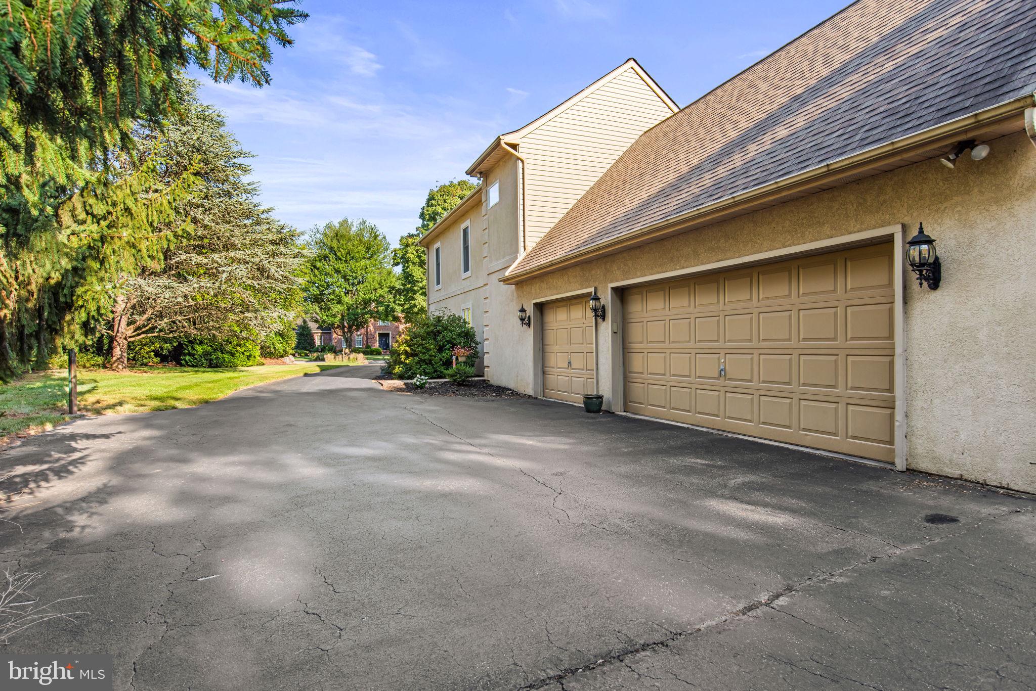 HEPPLEWHITE ESTATES - Residential