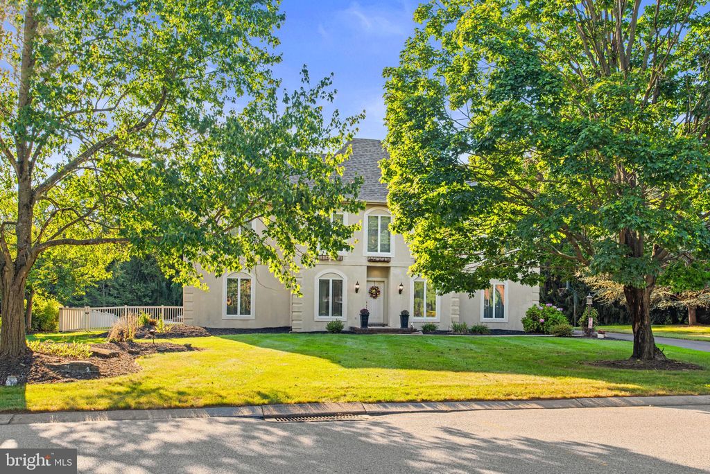 Photo of 1055 Wetherburn Drive, YORK, PA 17404 (MLS # PAYK2088058)