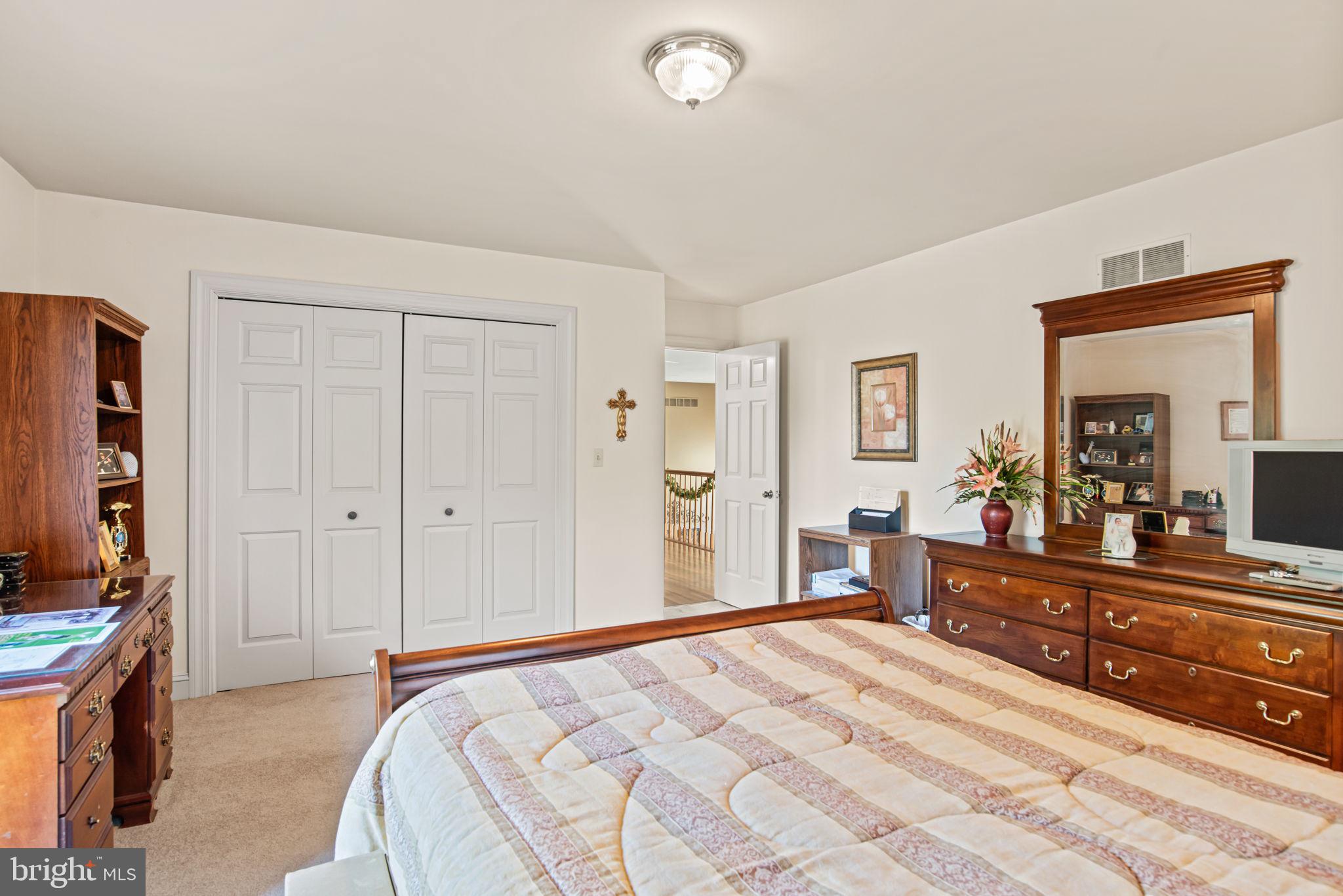 HEPPLEWHITE ESTATES - Residential