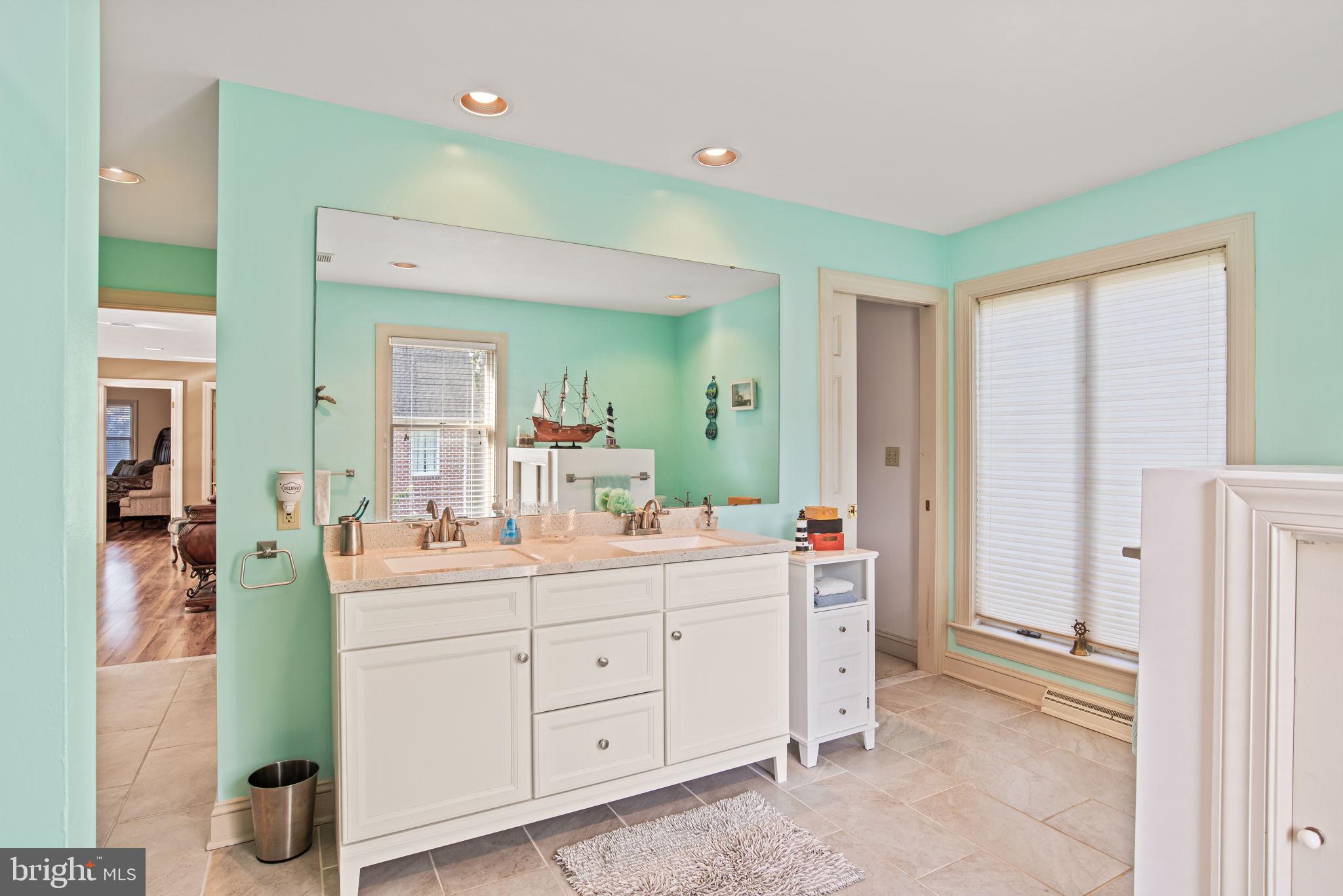 HEPPLEWHITE ESTATES - Residential