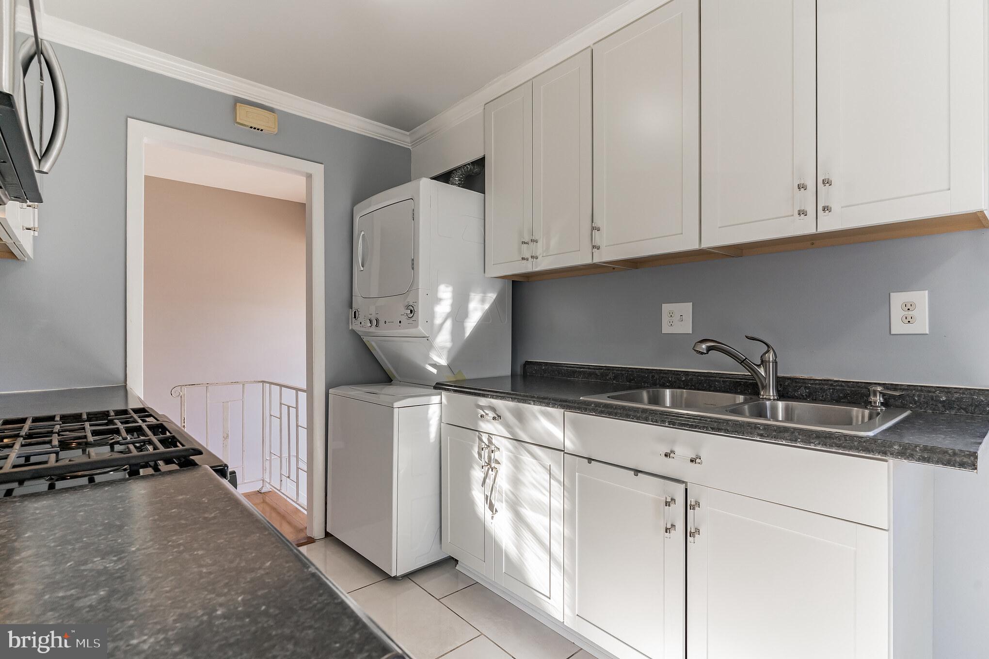 HICKORY HILL - Residential