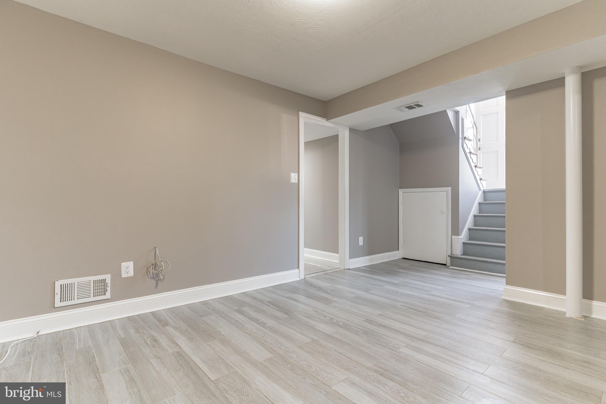 HICKORY HILL - Residential