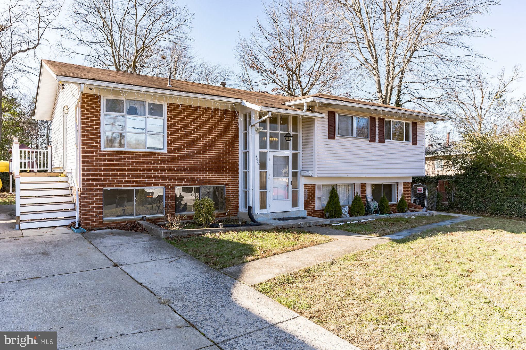 HICKORY HILL - Residential