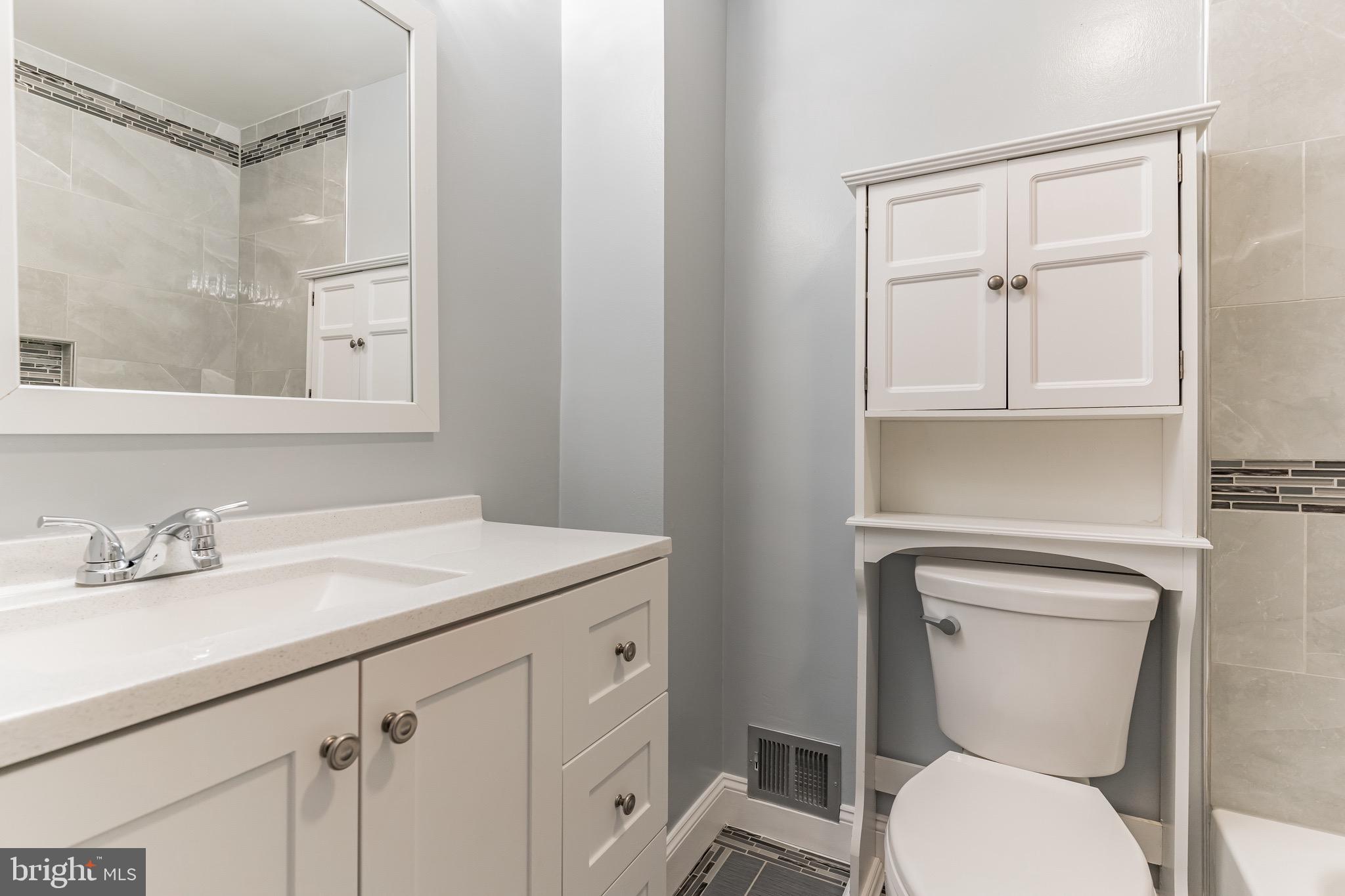 HICKORY HILL - Residential