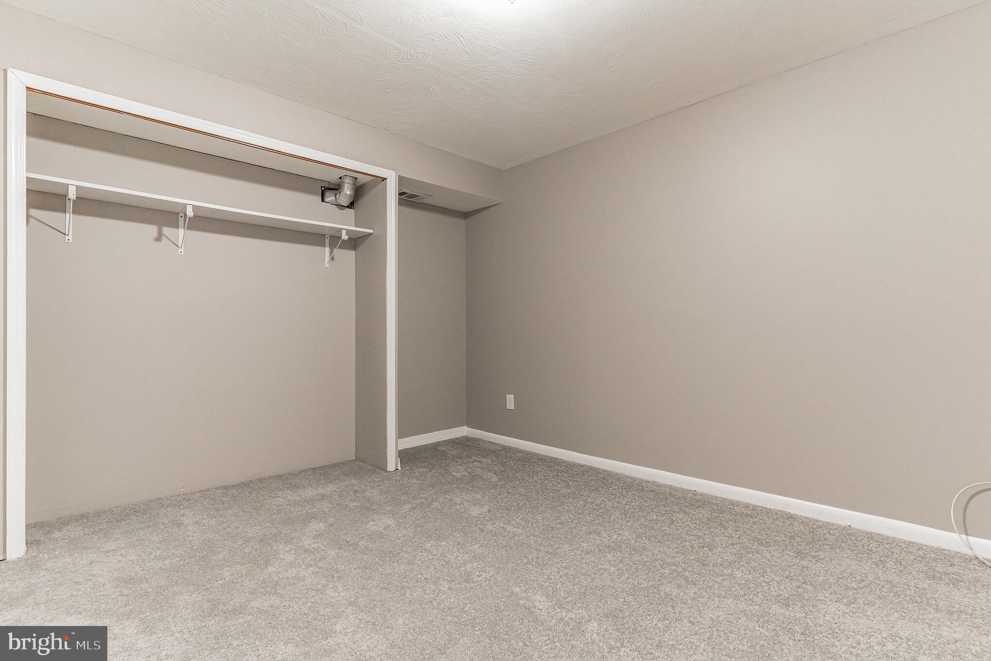 HICKORY HILL - Residential