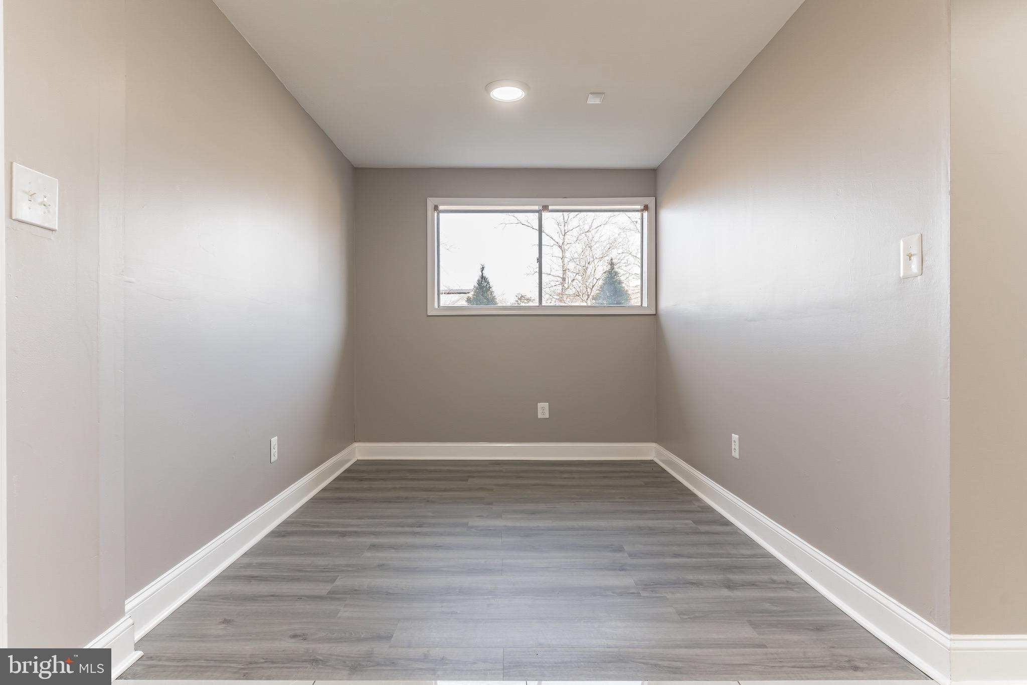 HICKORY HILL - Residential