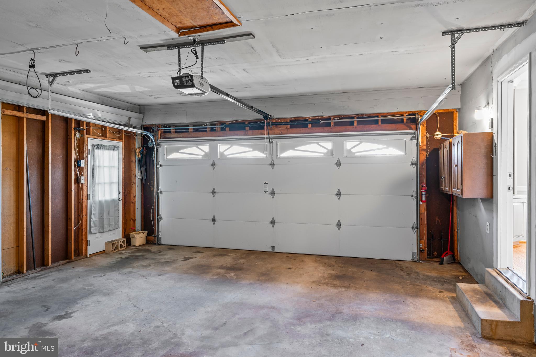 MIDDLERIDGE - Residential