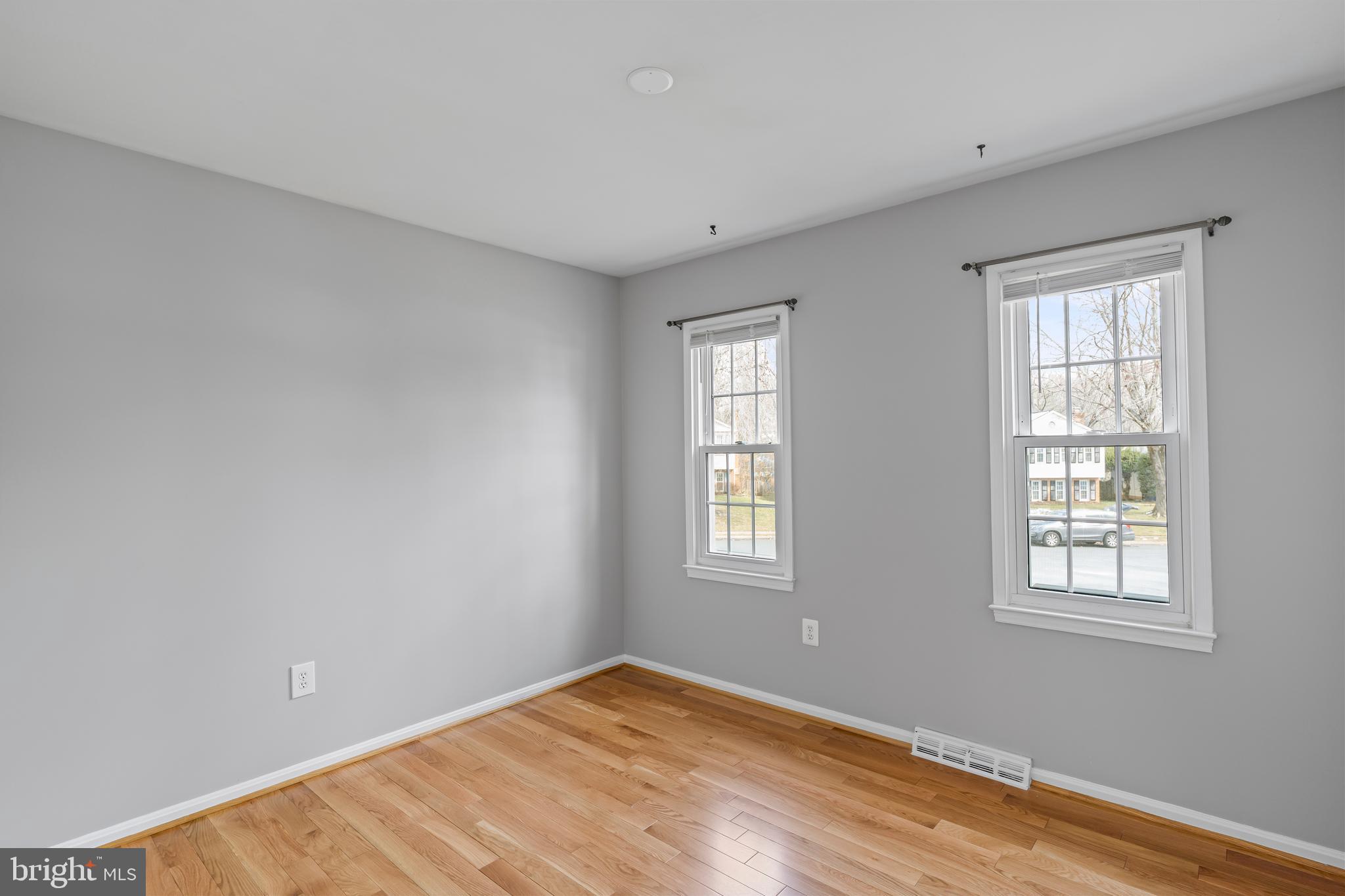 MIDDLERIDGE - Residential