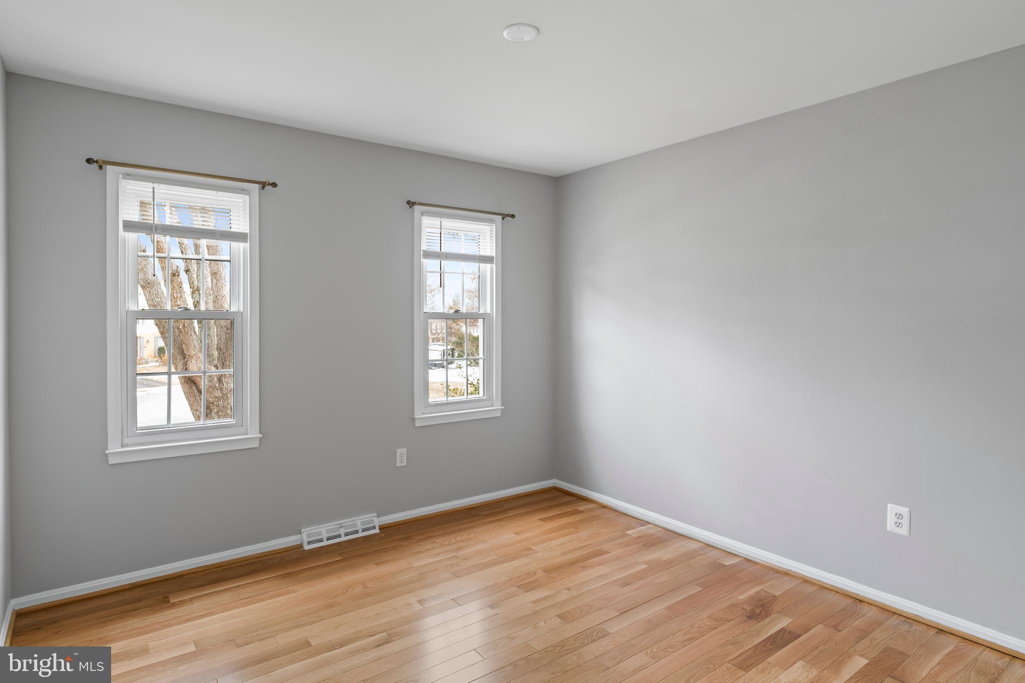 MIDDLERIDGE - Residential