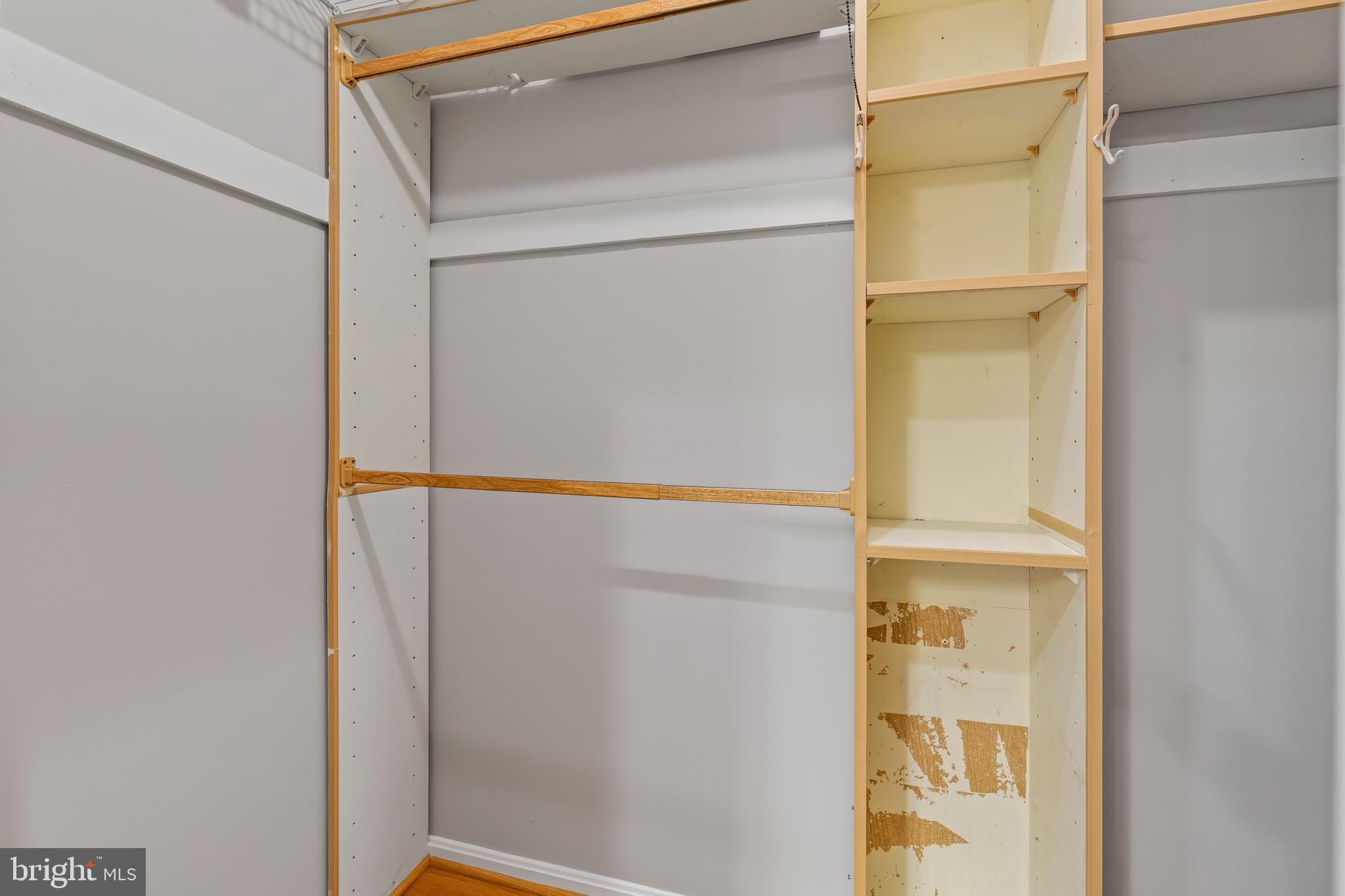 MIDDLERIDGE - Residential