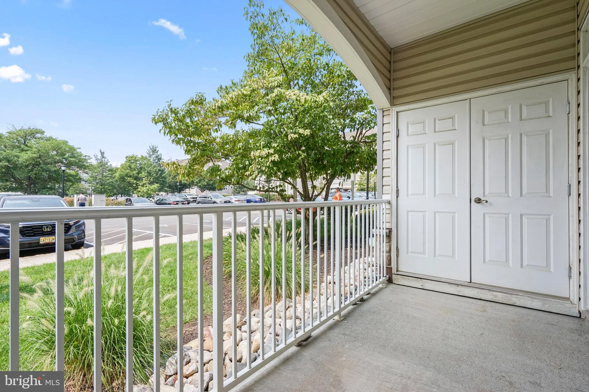 Ewing, New Jersey 08618, United States, 1 Bedroom Bedrooms, ,1 BathroomBathrooms,Residential,Contingent,186095