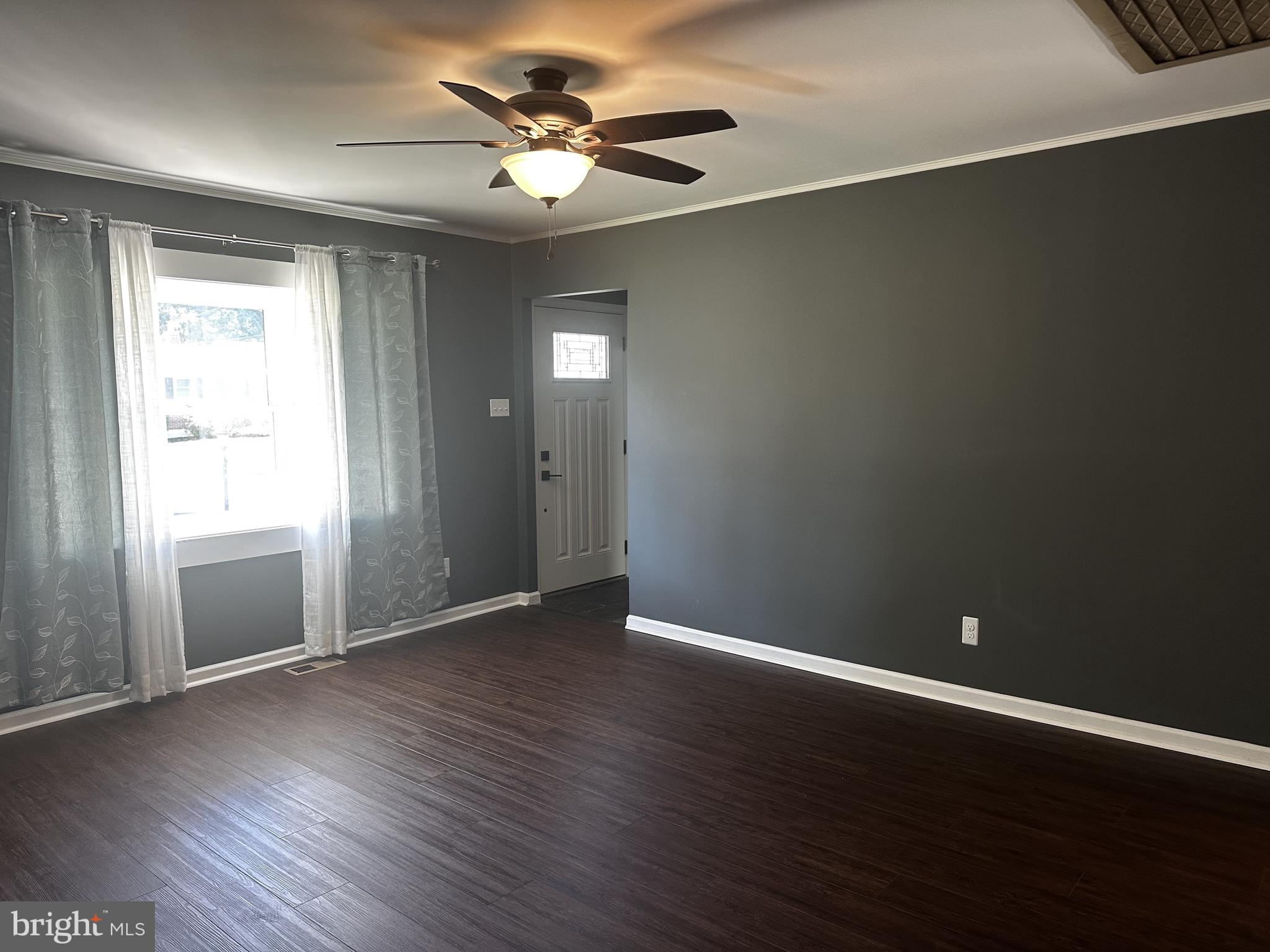 120 BOWLING LANE