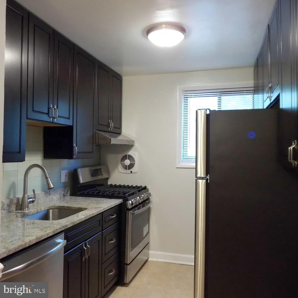 JAMES LEE - Residential Lease