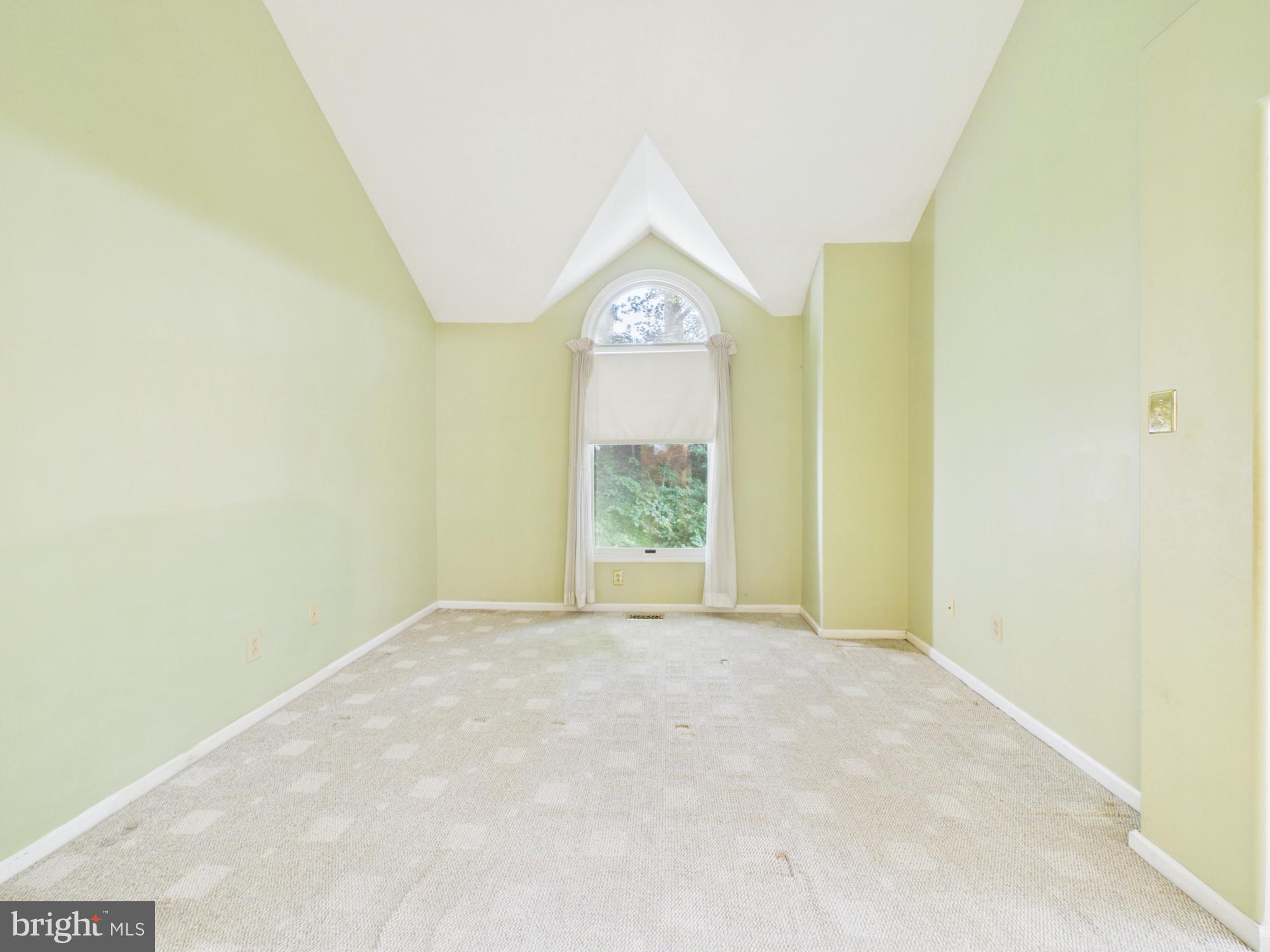 311 PLEASANT KNOLL COURT