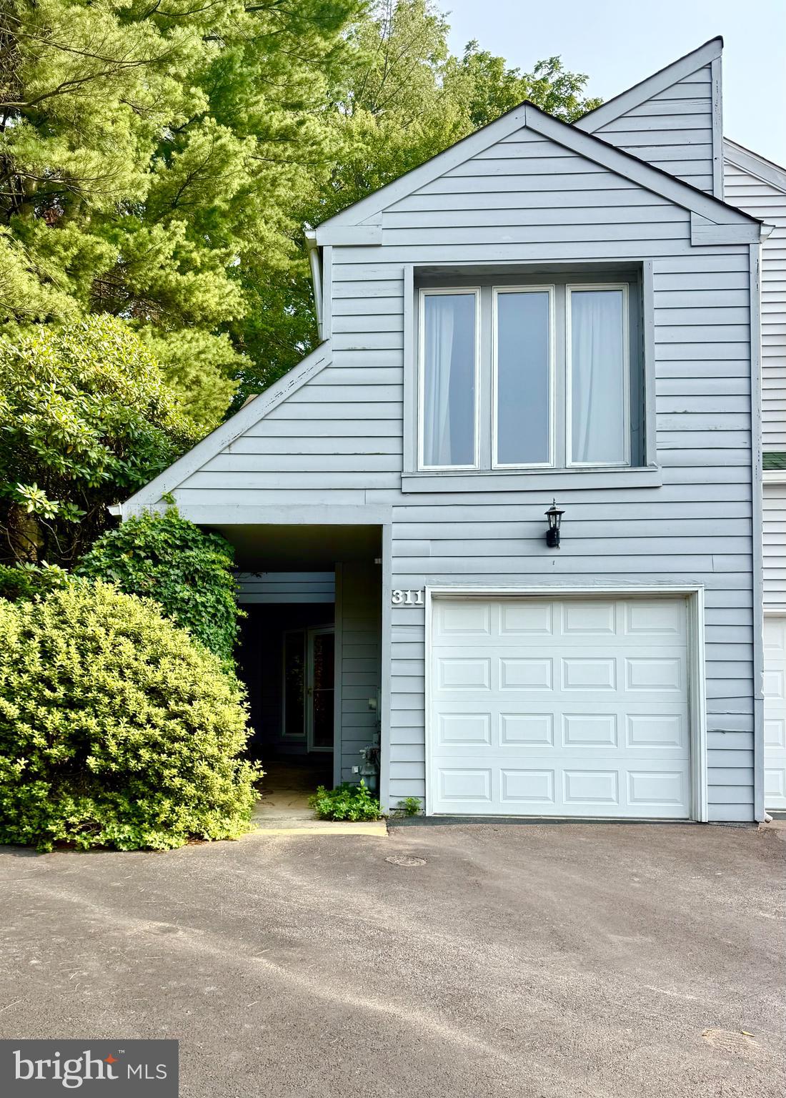 311 PLEASANT KNOLL COURT
