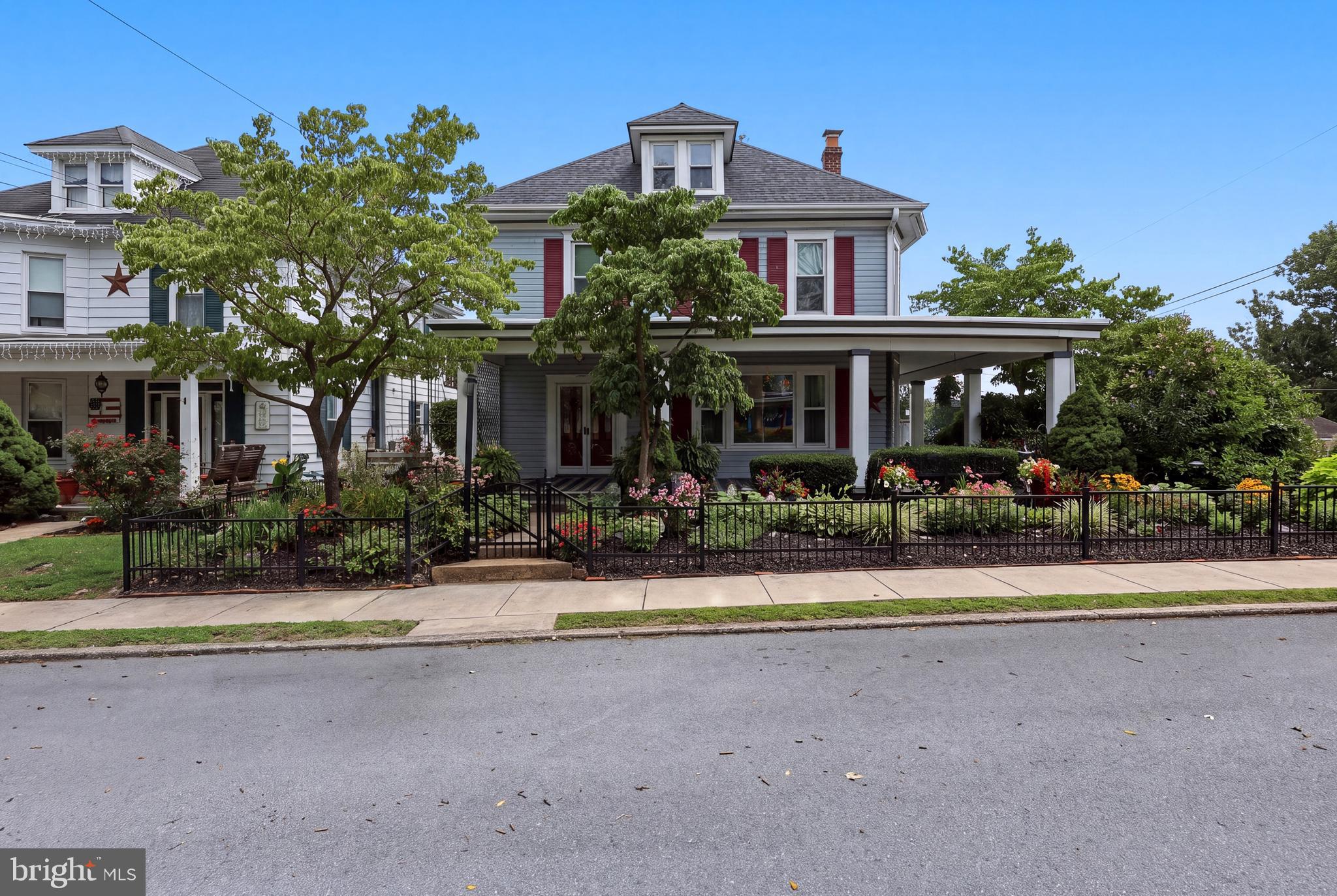 101 E MAPLE STREET