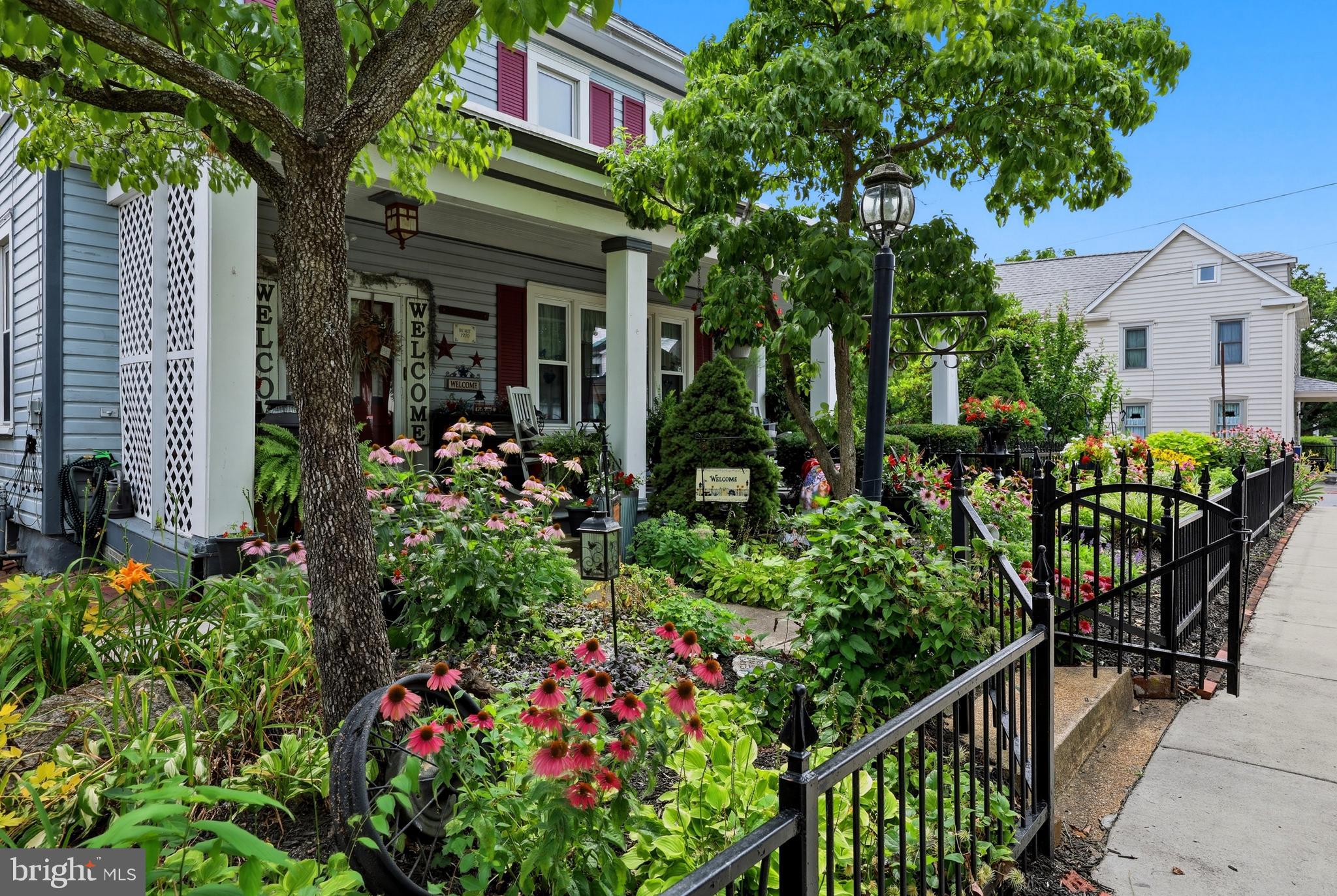 101 E MAPLE STREET
