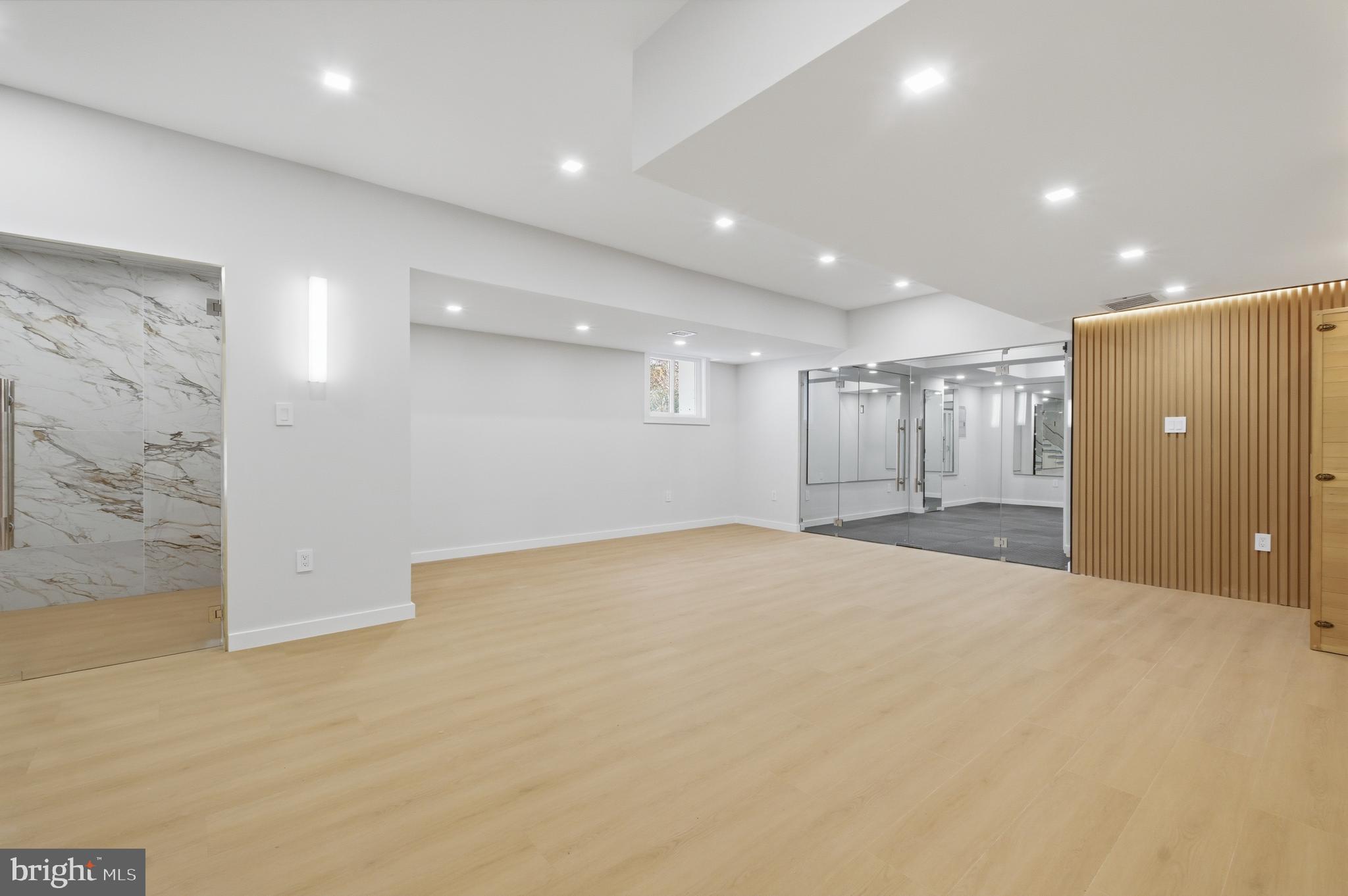 BASIL COURT - Residential