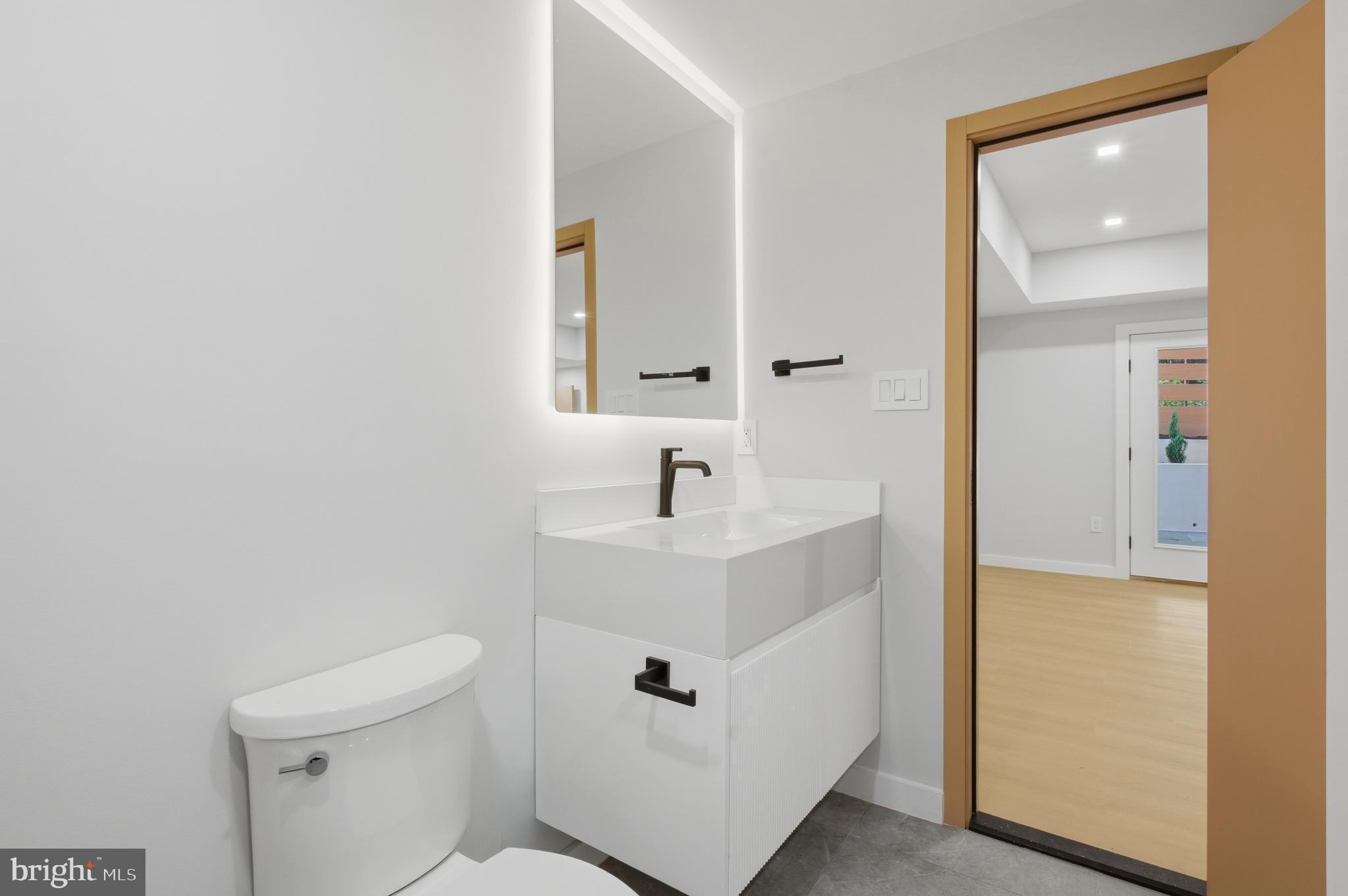 BASIL COURT - Residential