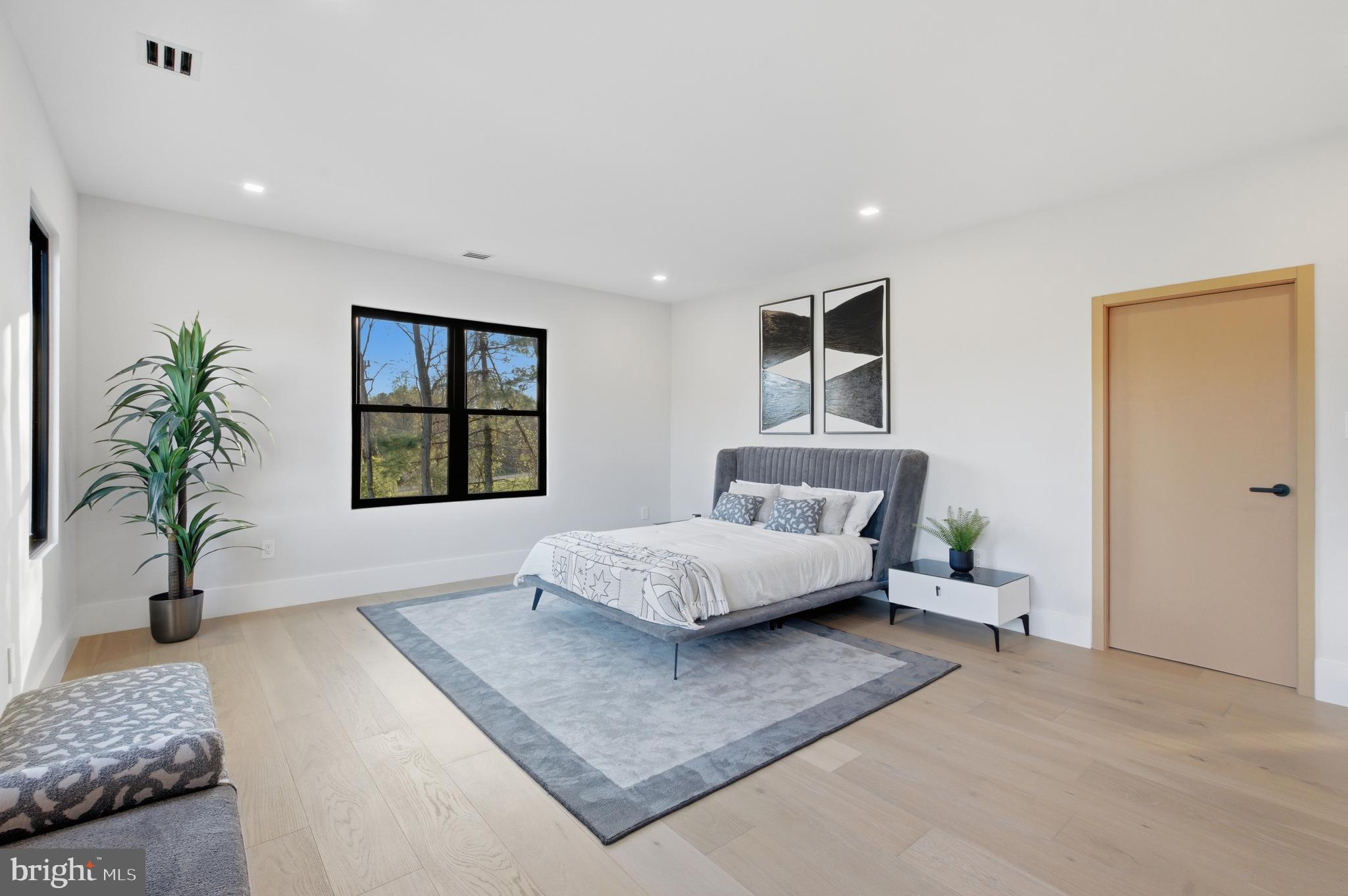 BASIL COURT - Residential