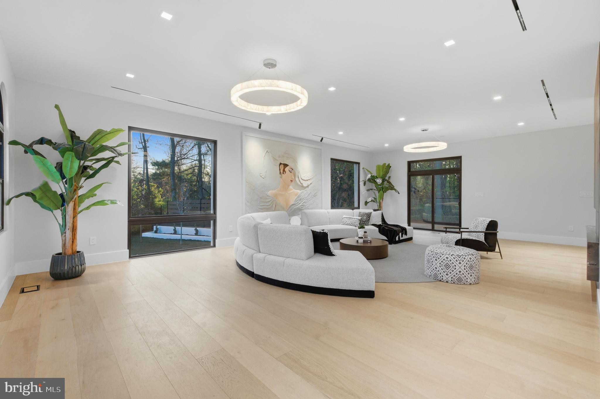 BASIL COURT - Residential