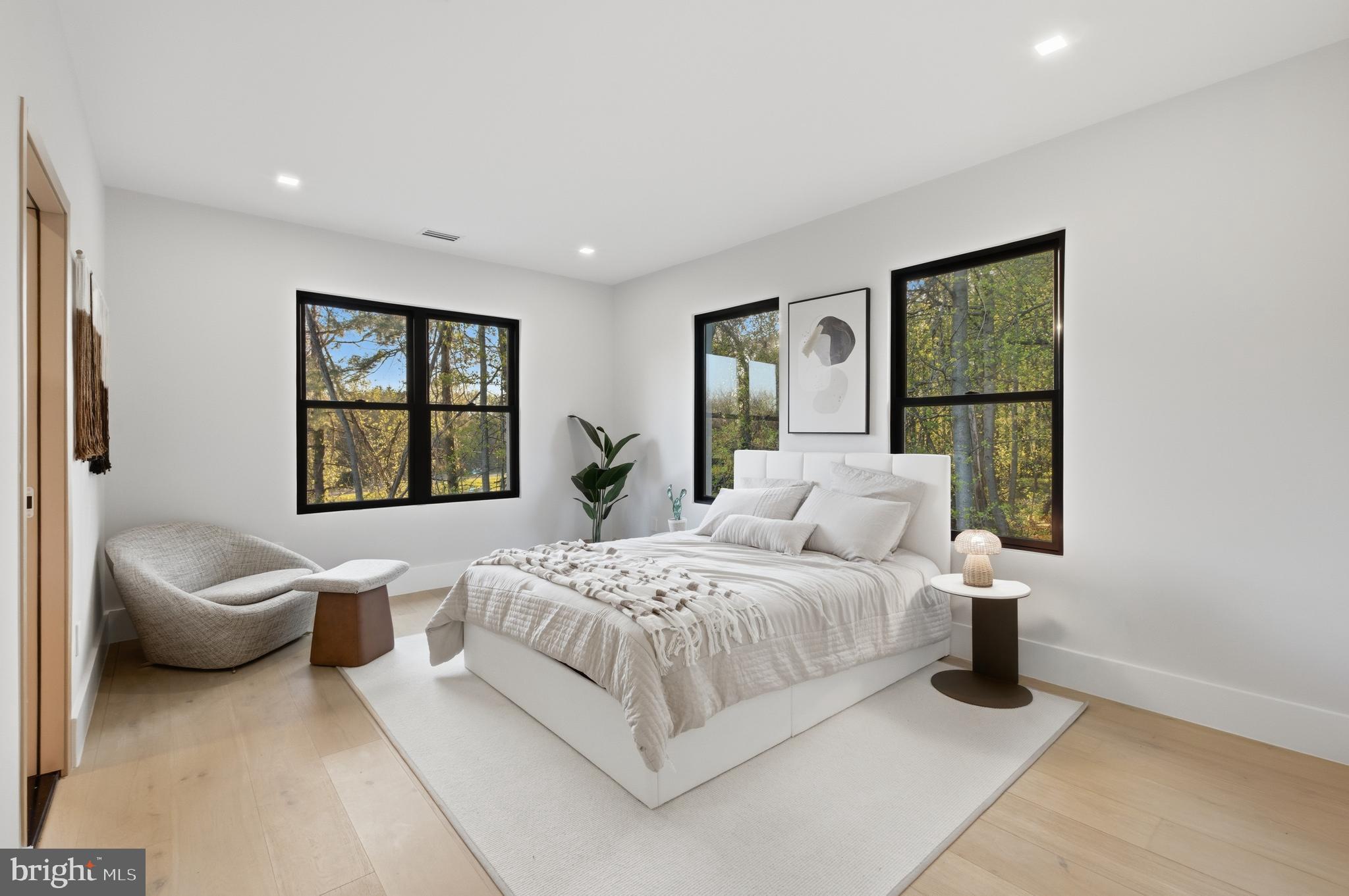 BASIL COURT - Residential