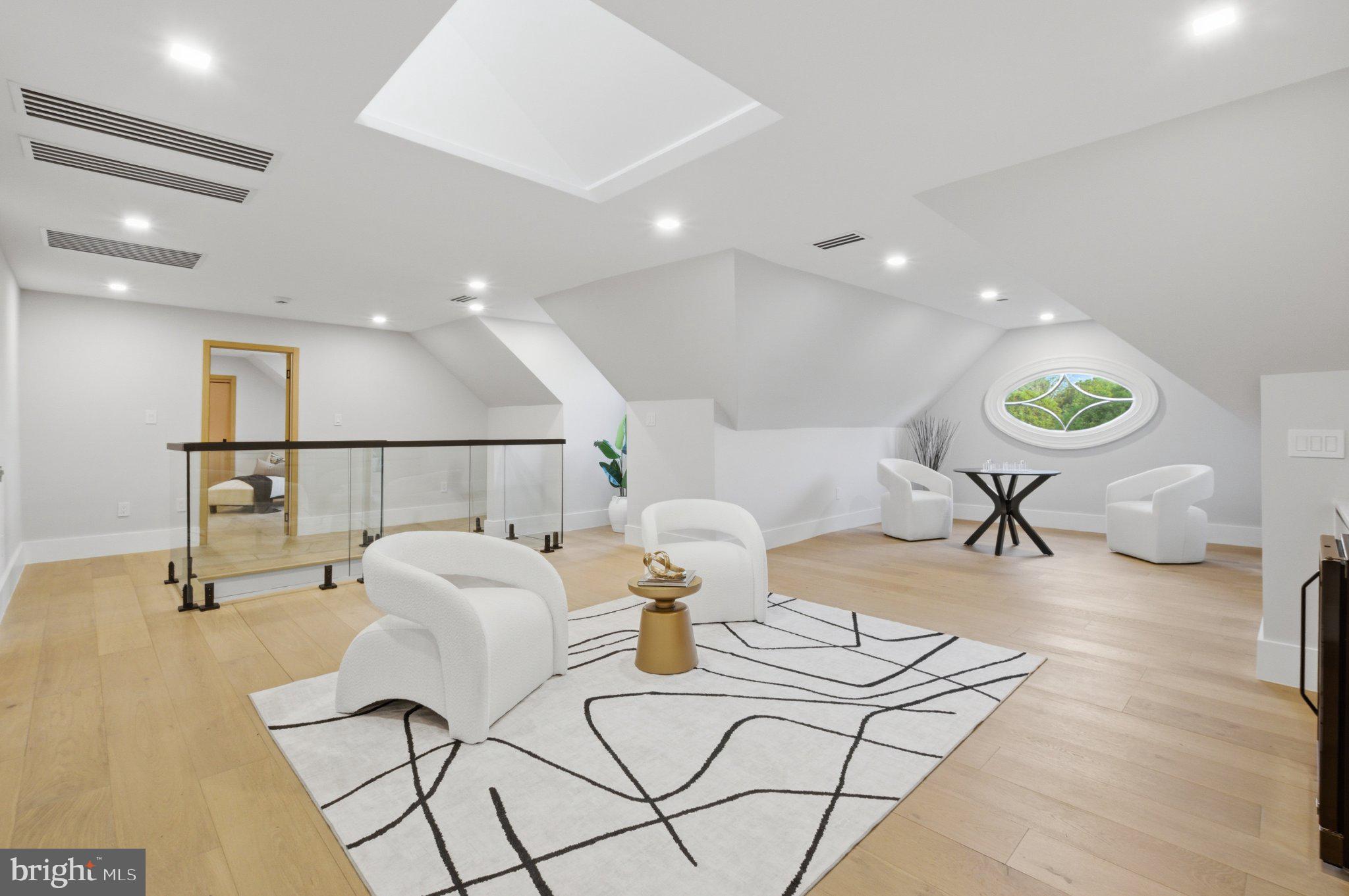 BASIL COURT - Residential