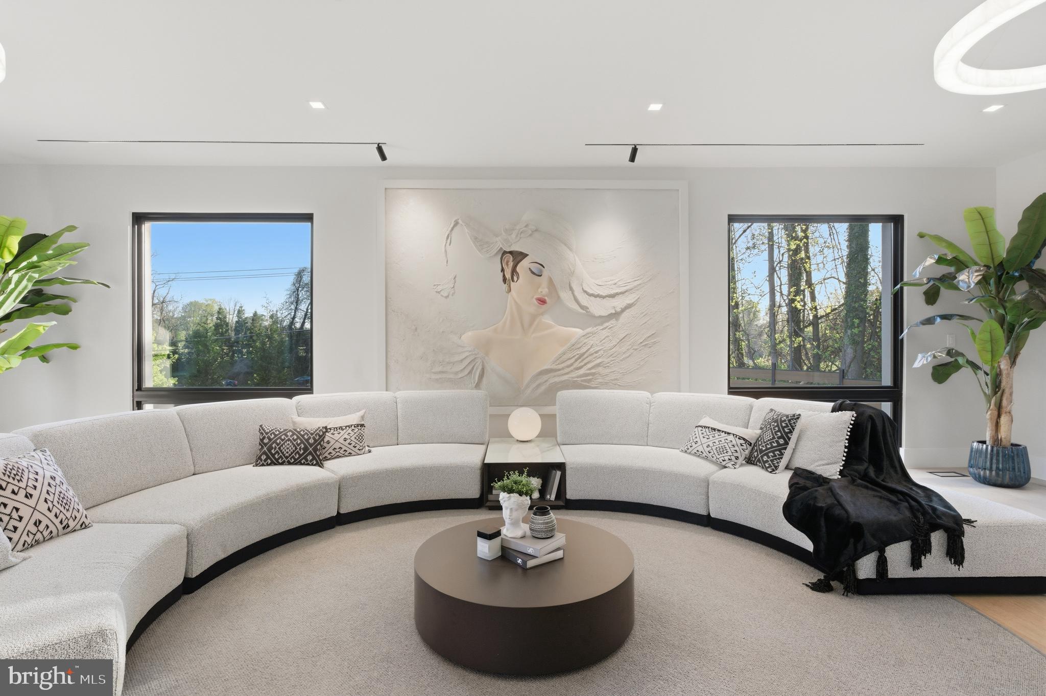 BASIL COURT - Residential