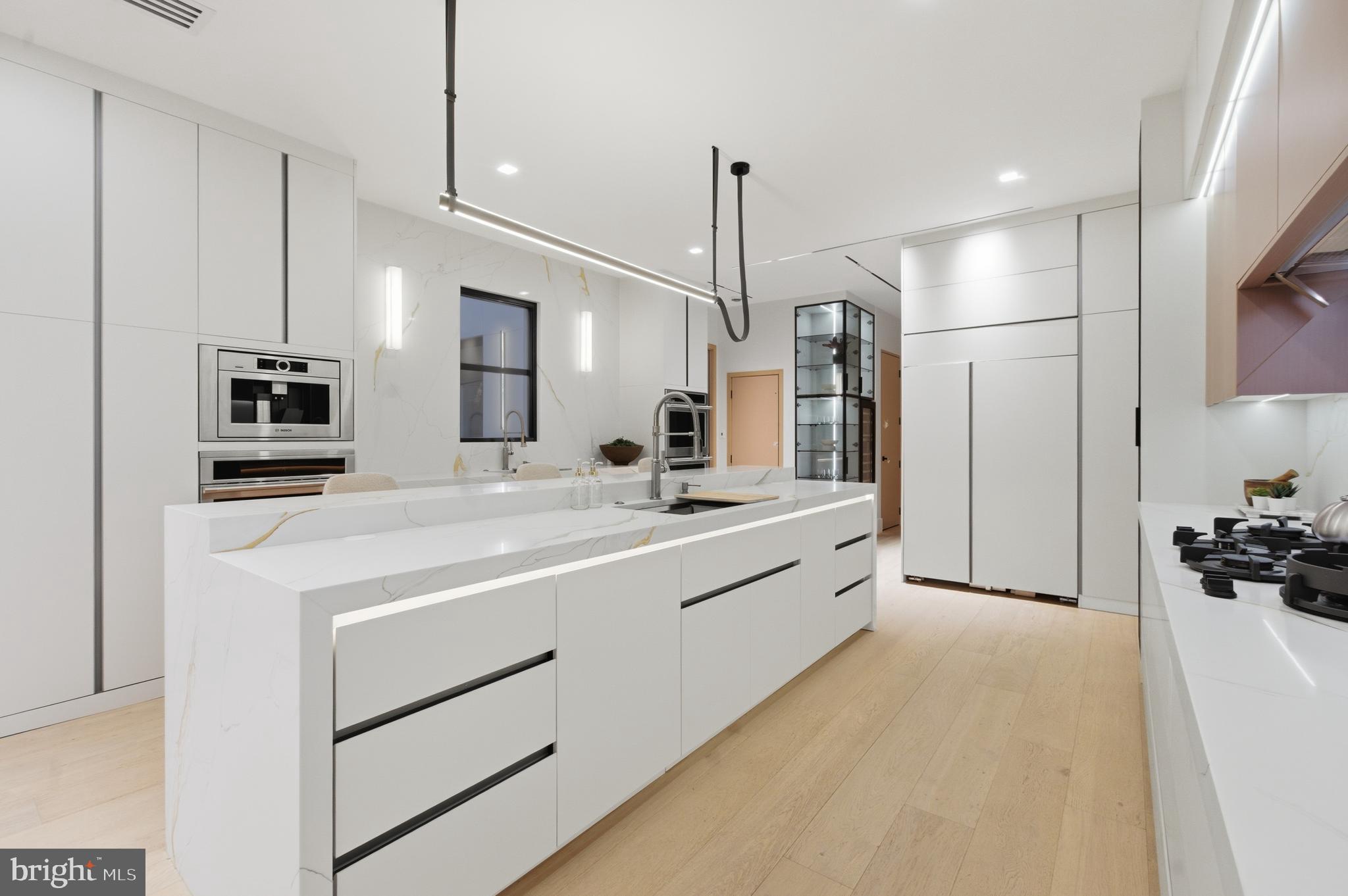 BASIL COURT - Residential