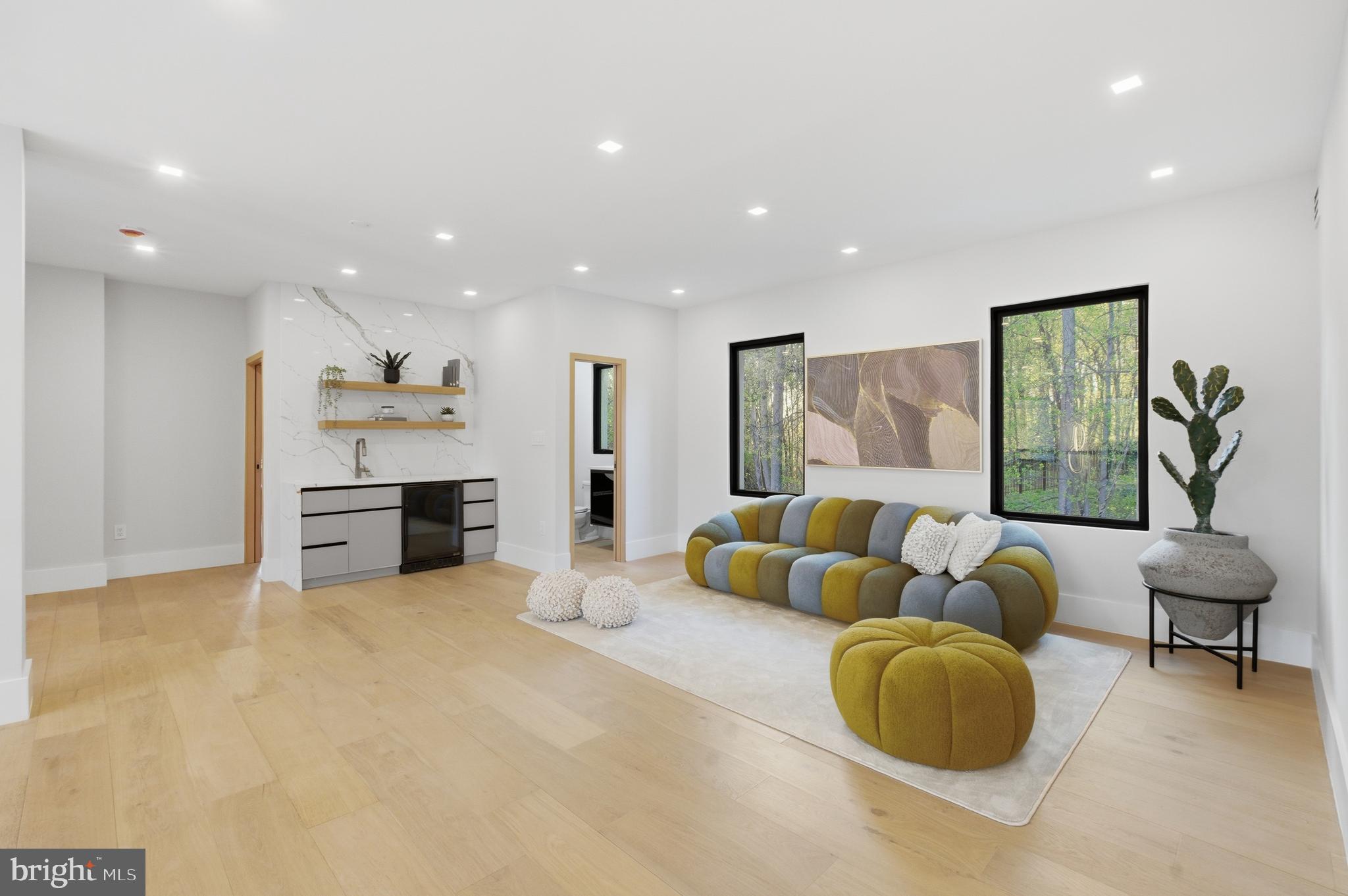 BASIL COURT - Residential