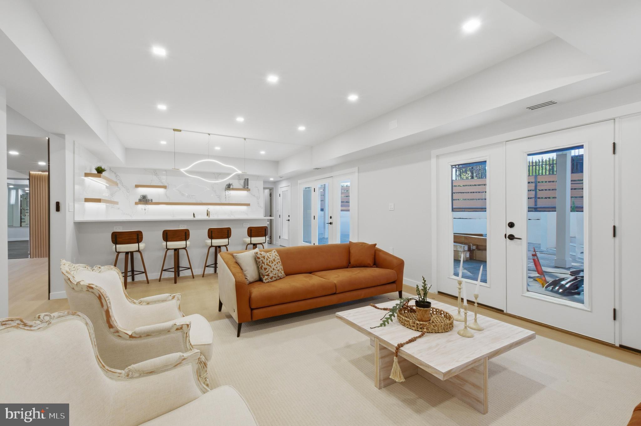 BASIL COURT - Residential